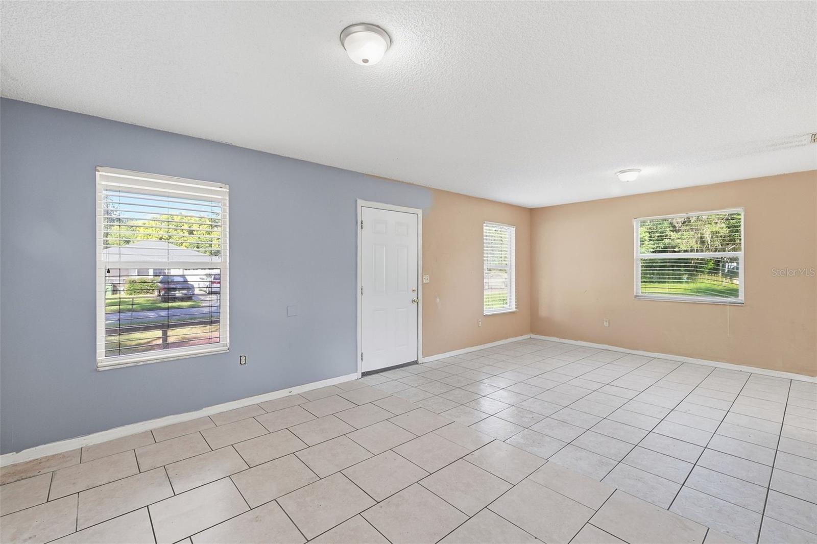 902 TALLADEGA ST — photo 3