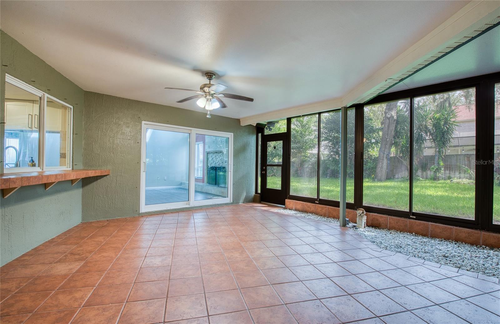 2143 SALISBURY CT — photo 32