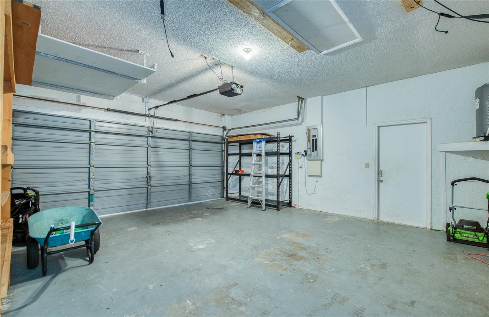 2143 SALISBURY CT — photo 39