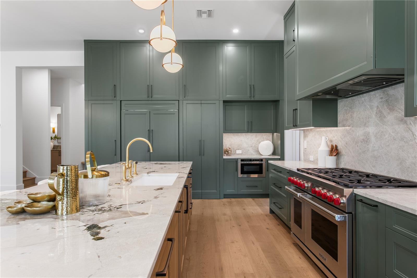 403 S BARBARA LN — photo 12