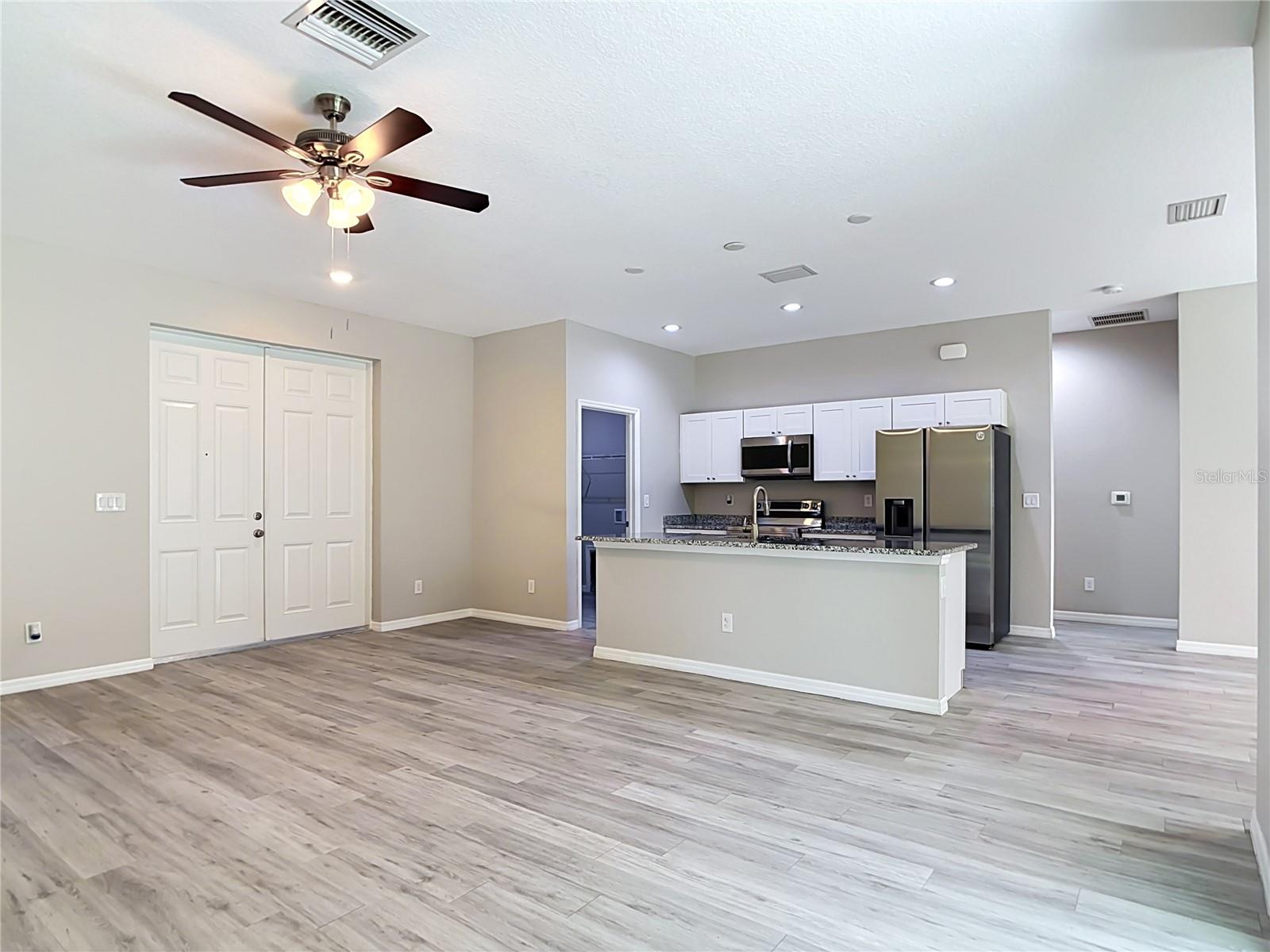 3073 TULSA AVE — photo 12