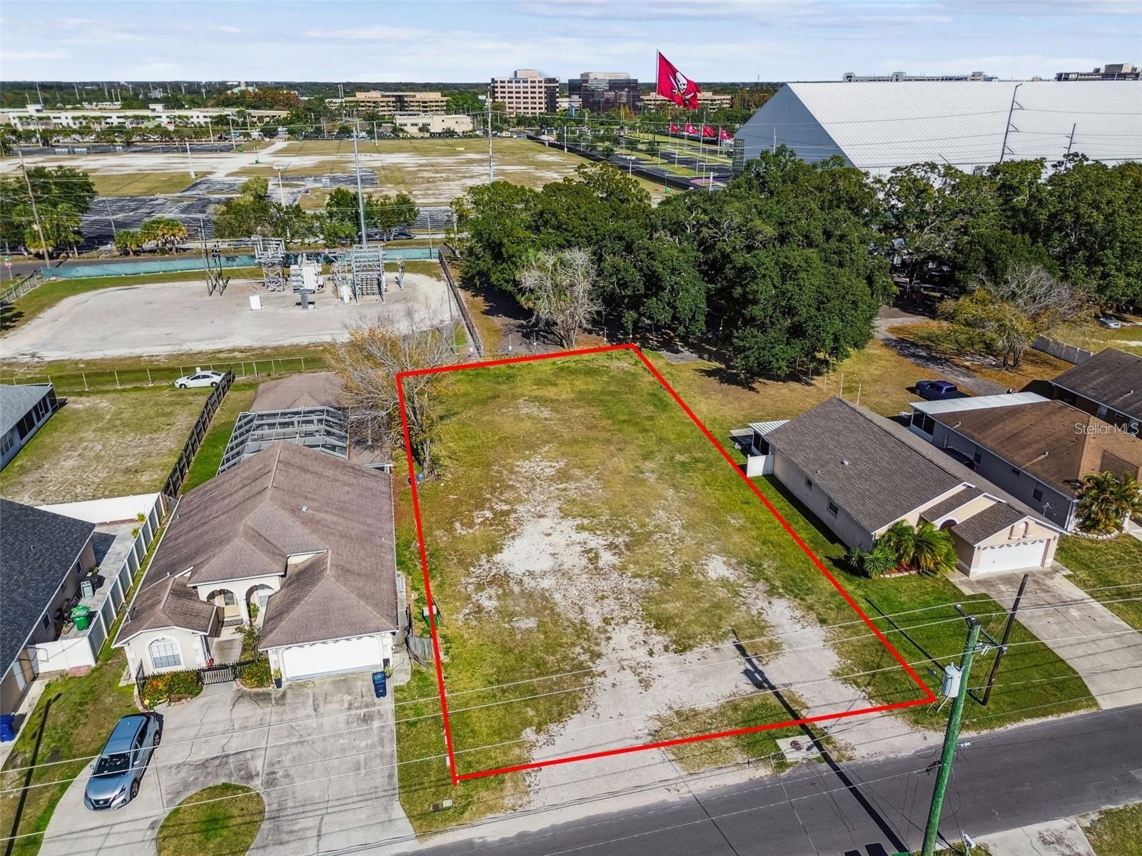 3337 W WOODLAWN AVE — photo 14