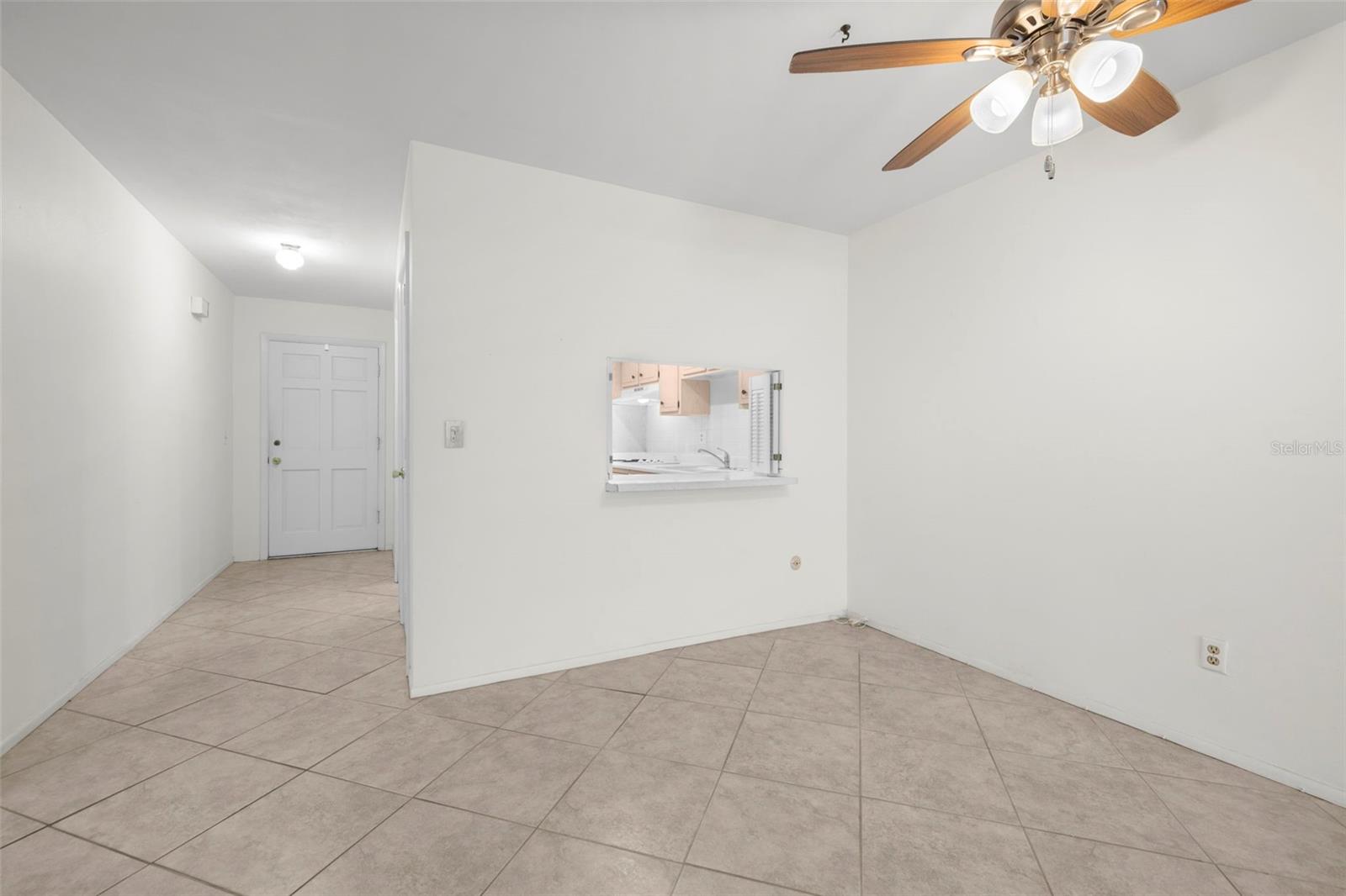 400 GLENNES LN #206 — photo 8