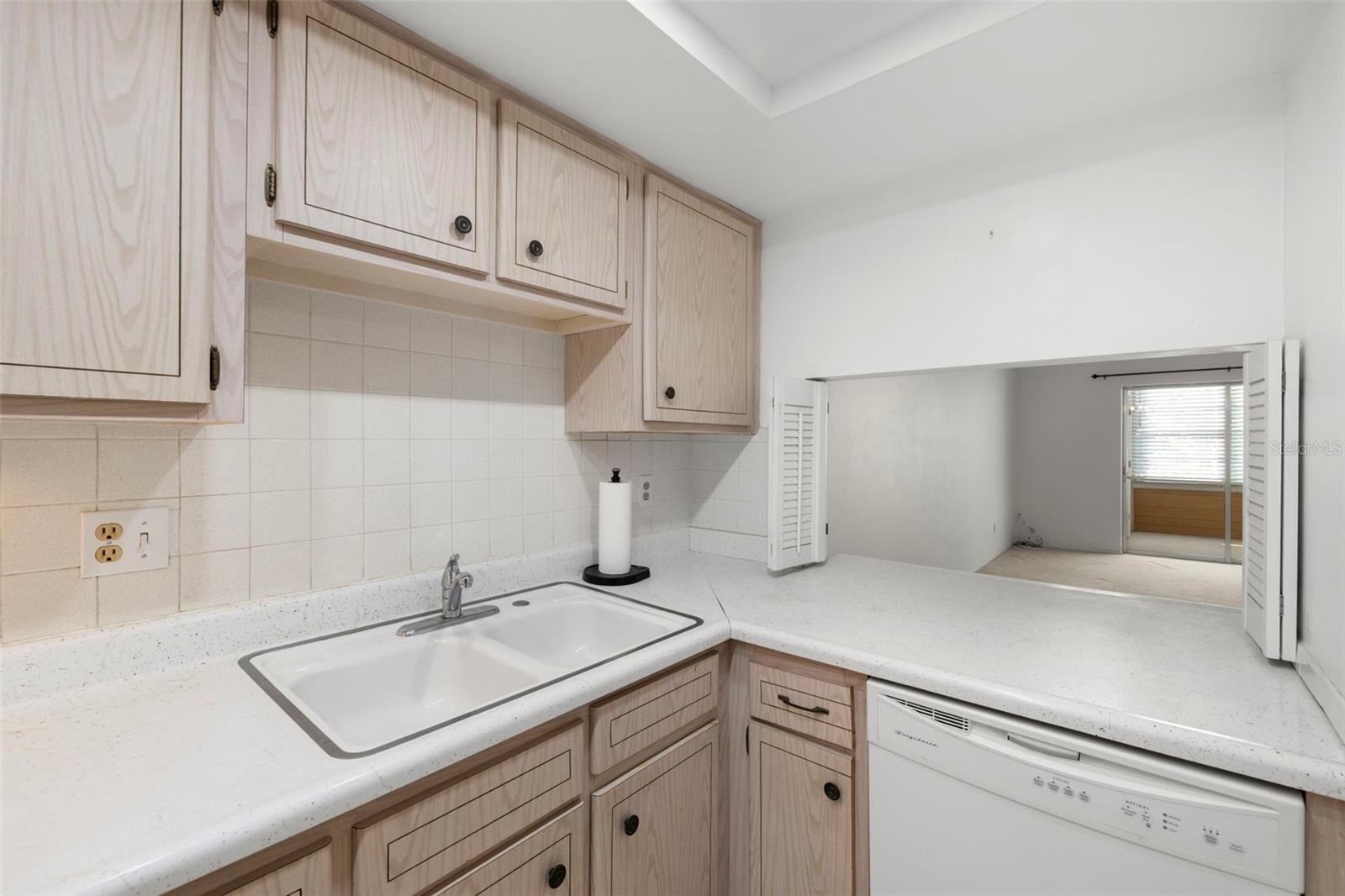 400 GLENNES LN #206 — photo 11