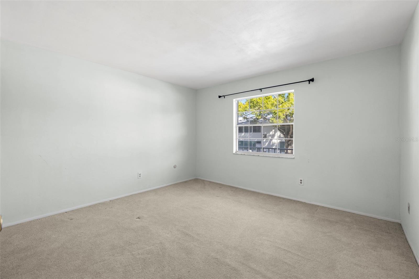 400 GLENNES LN #206 — photo 14