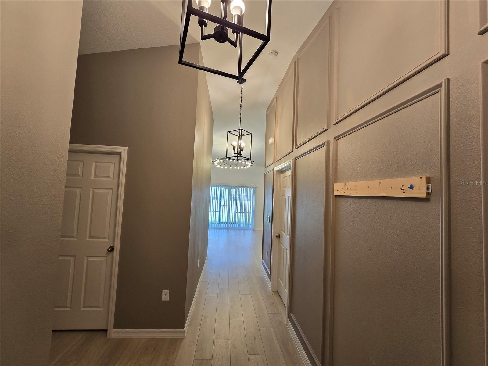 2441 OAKWOOD LN — photo 3