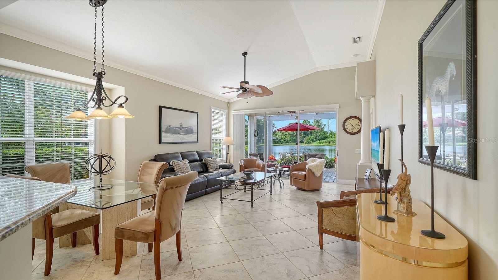 7126 KENSINGTON CT — photo 6