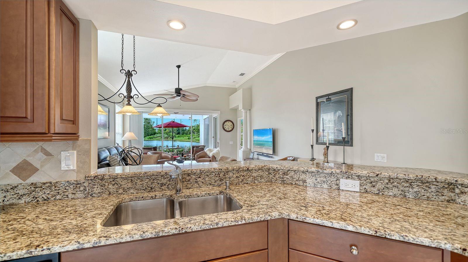7126 KENSINGTON CT — photo 22