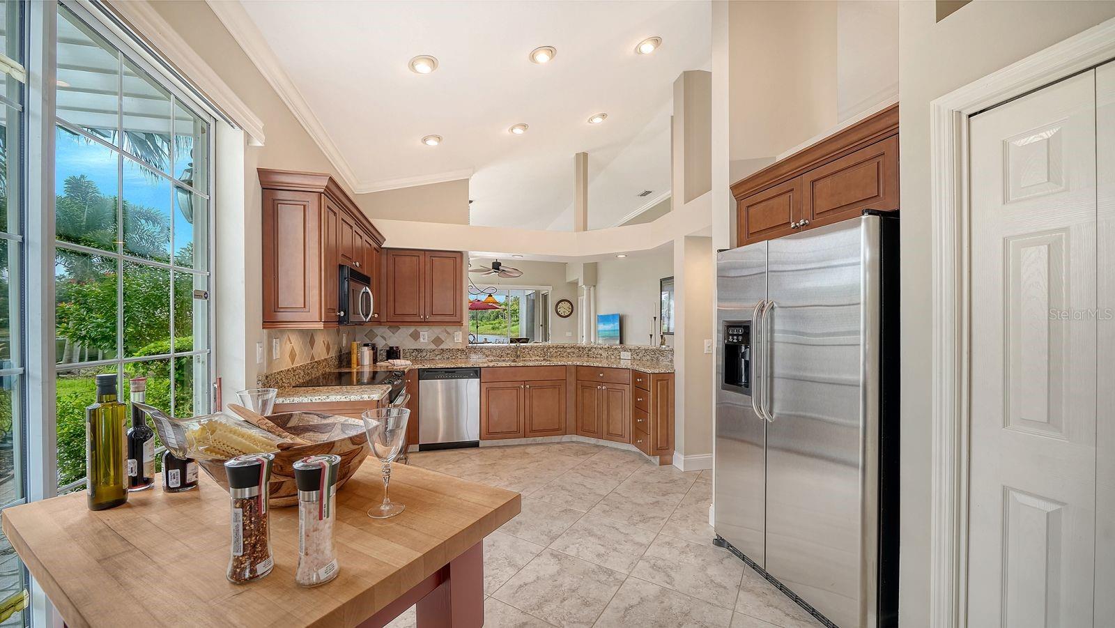 7126 KENSINGTON CT — photo 24