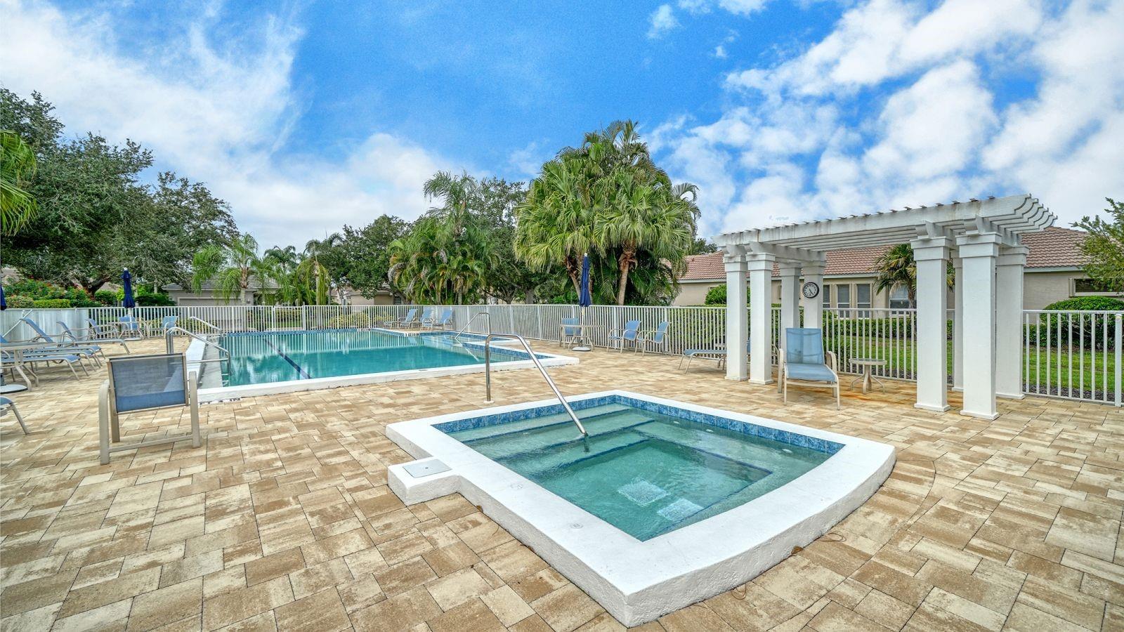 7126 KENSINGTON CT — photo 39
