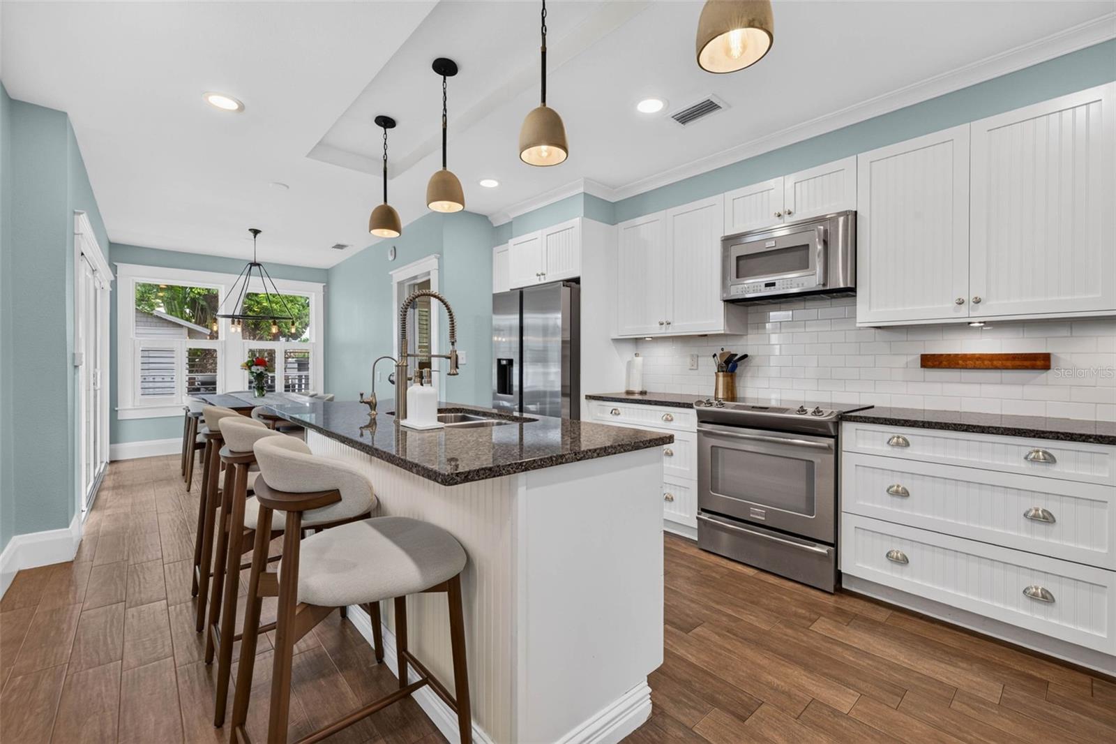 1407 S MOODY AVE — photo 10