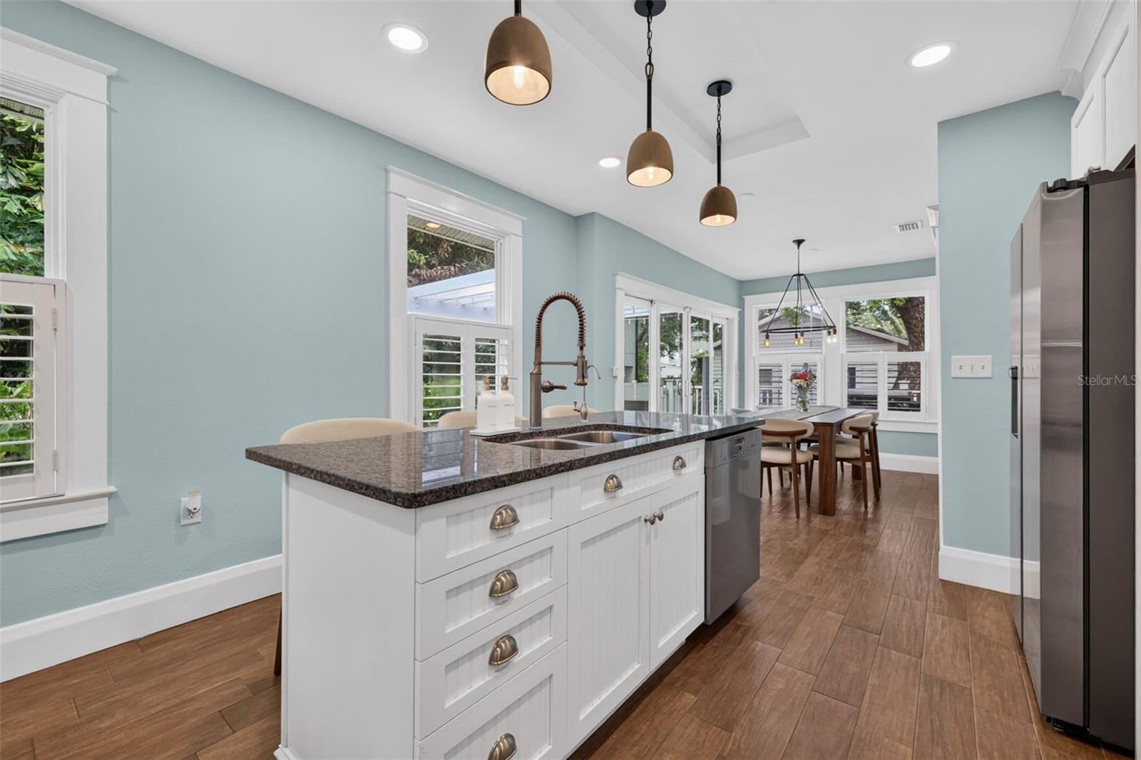 1407 S MOODY AVE — photo 11