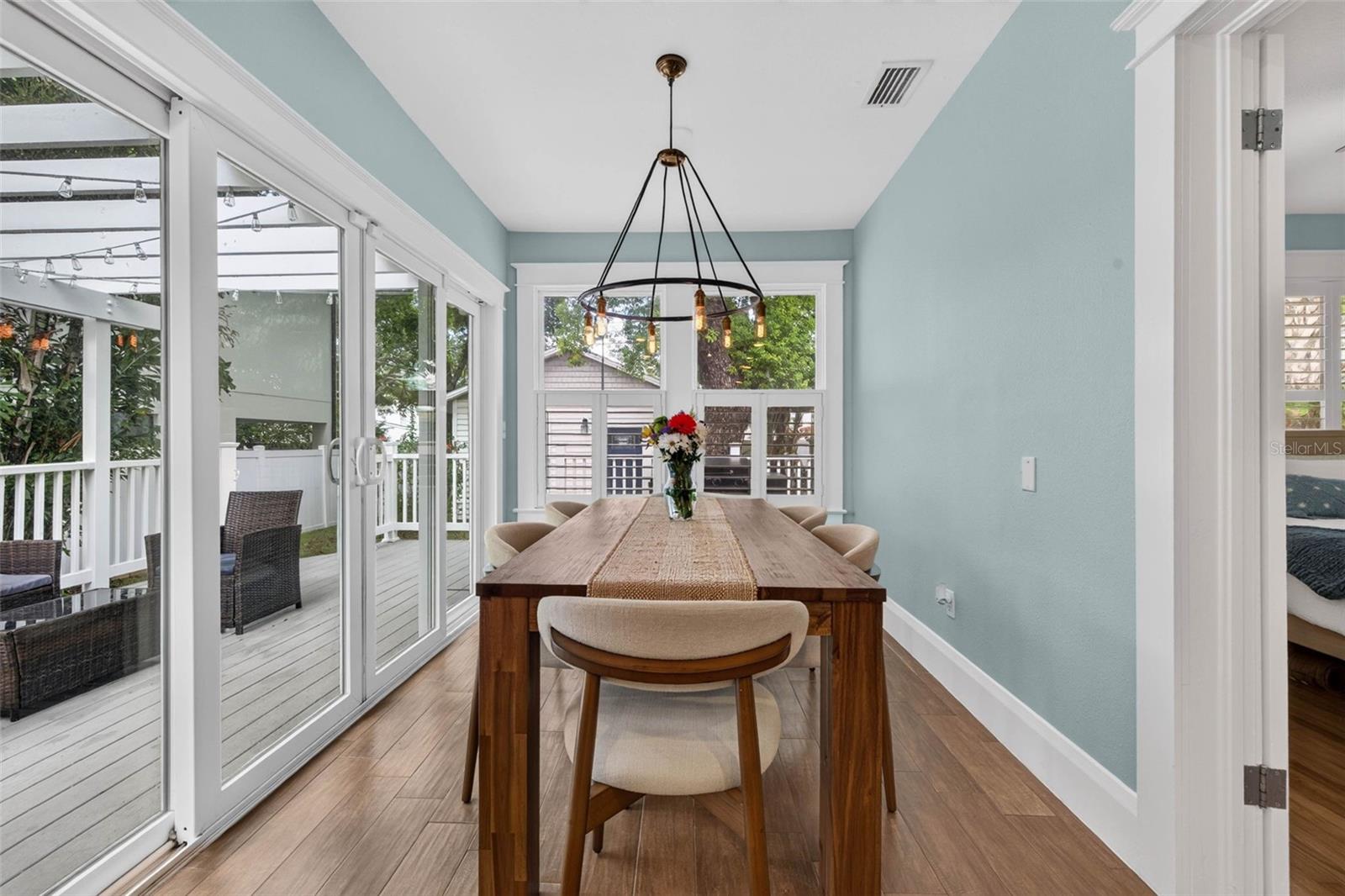 1407 S MOODY AVE — photo 17