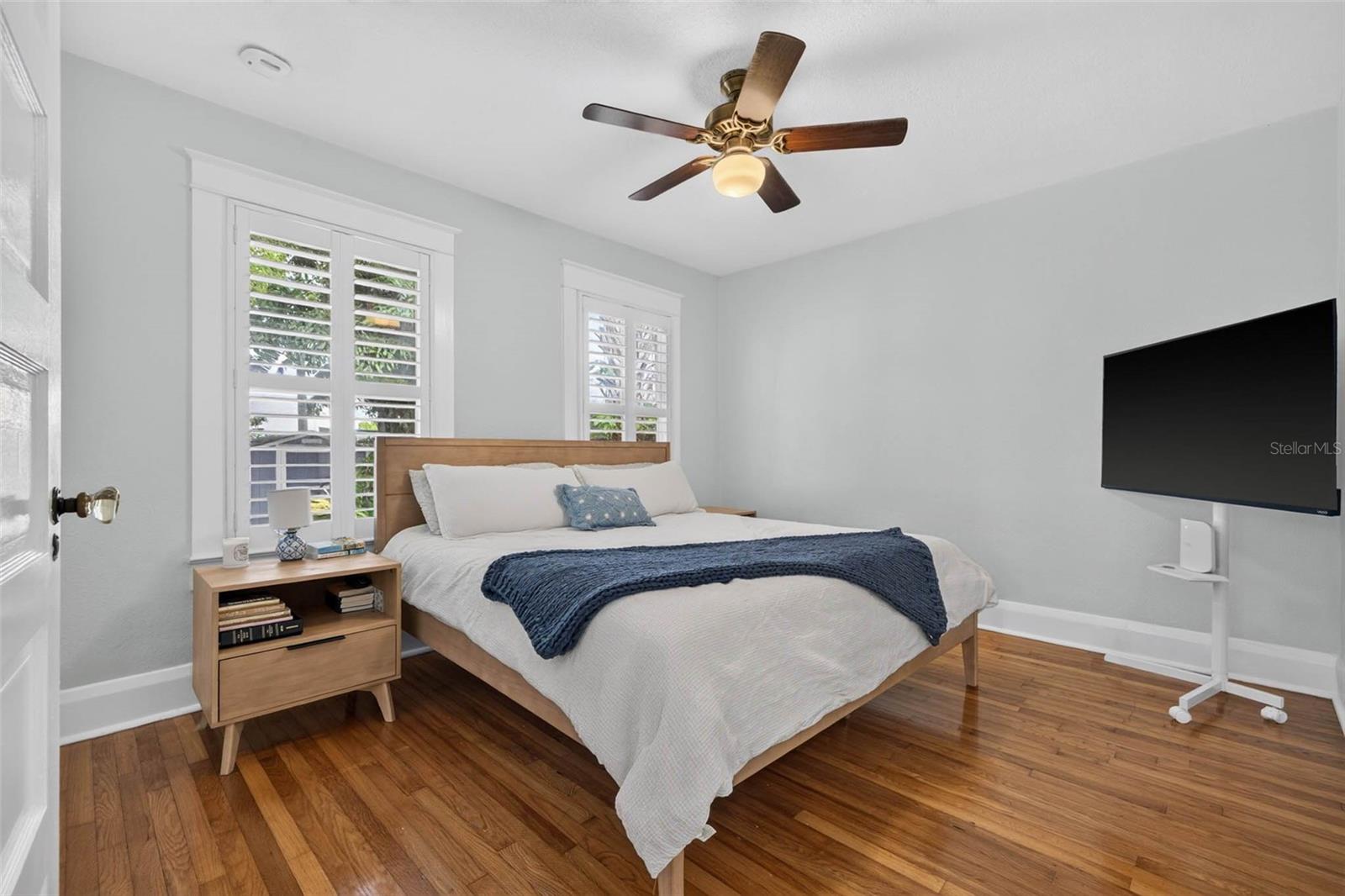 1407 S MOODY AVE — photo 18