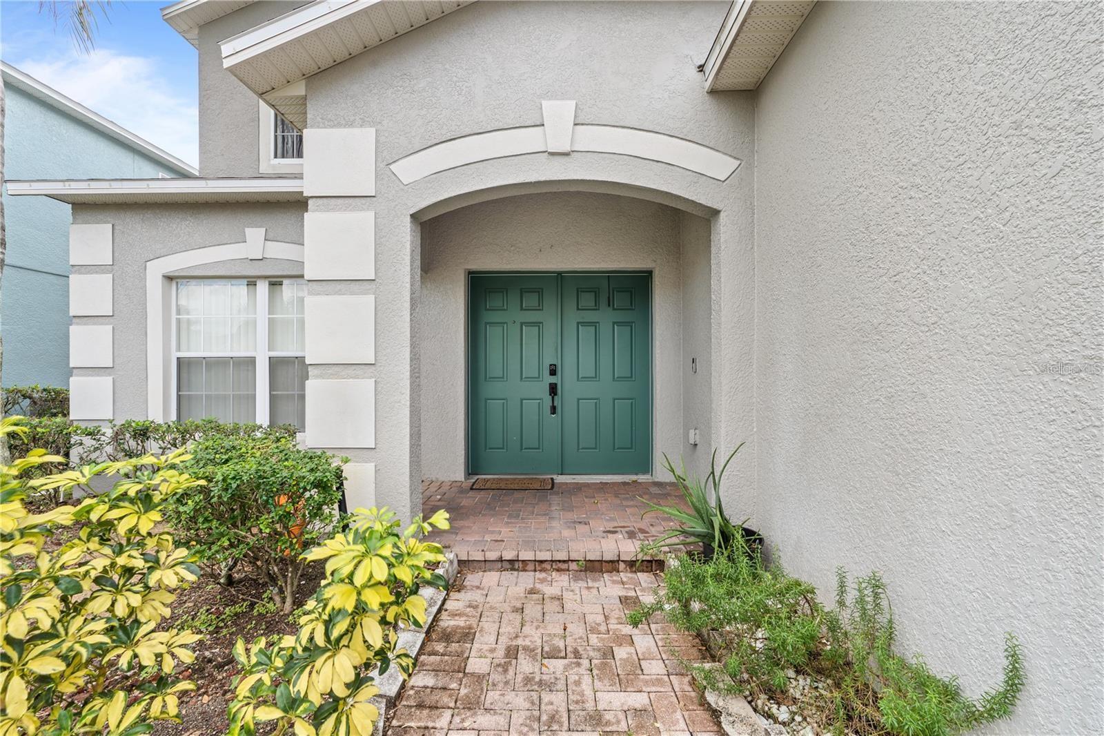 351 BRIDGEWATER DR — photo 2