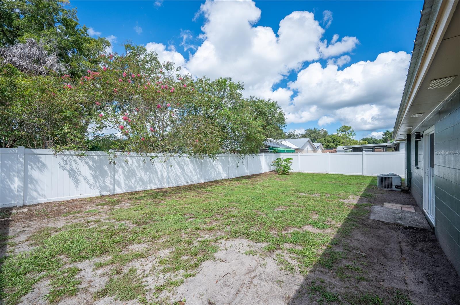 2262 HONEYCOMB LN — photo 18