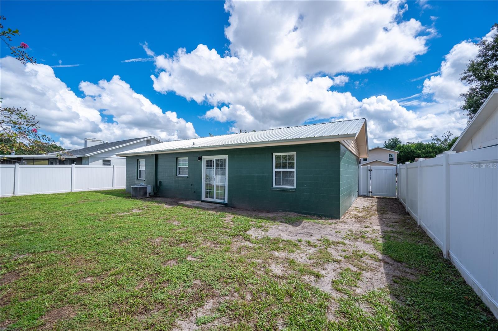 2262 HONEYCOMB LN — photo 19