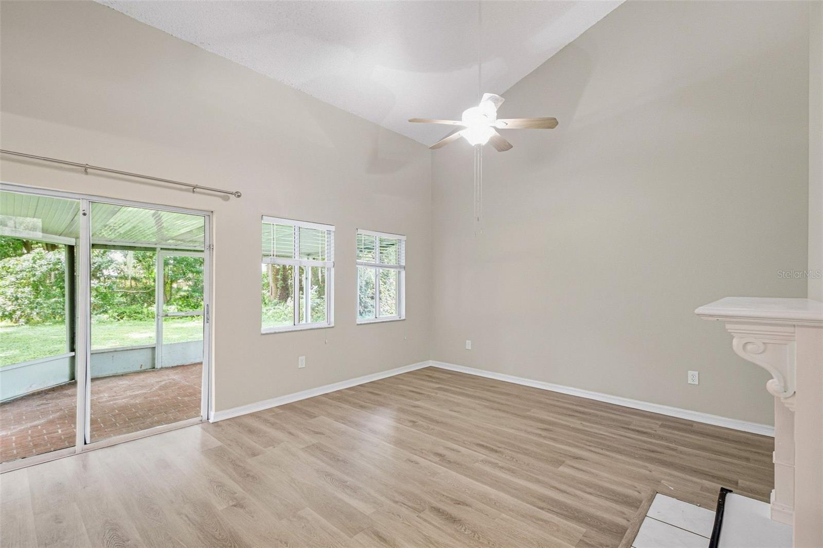 16102 WARDEN PL — photo 10