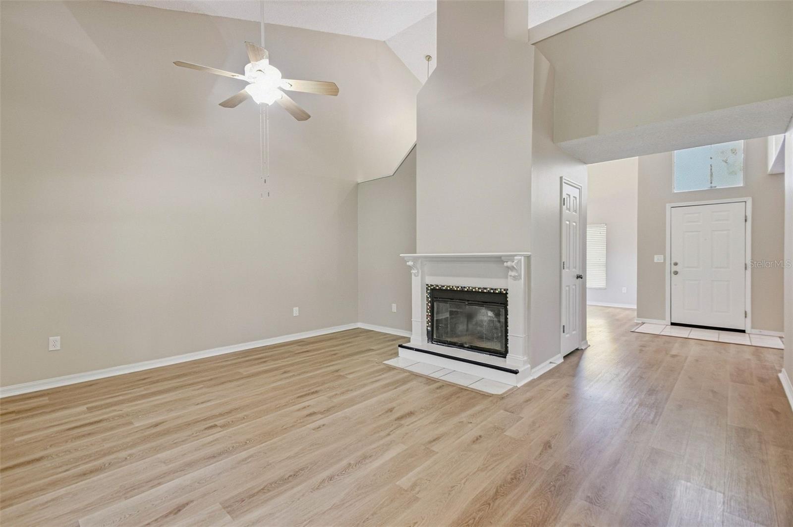16102 WARDEN PL — photo 12