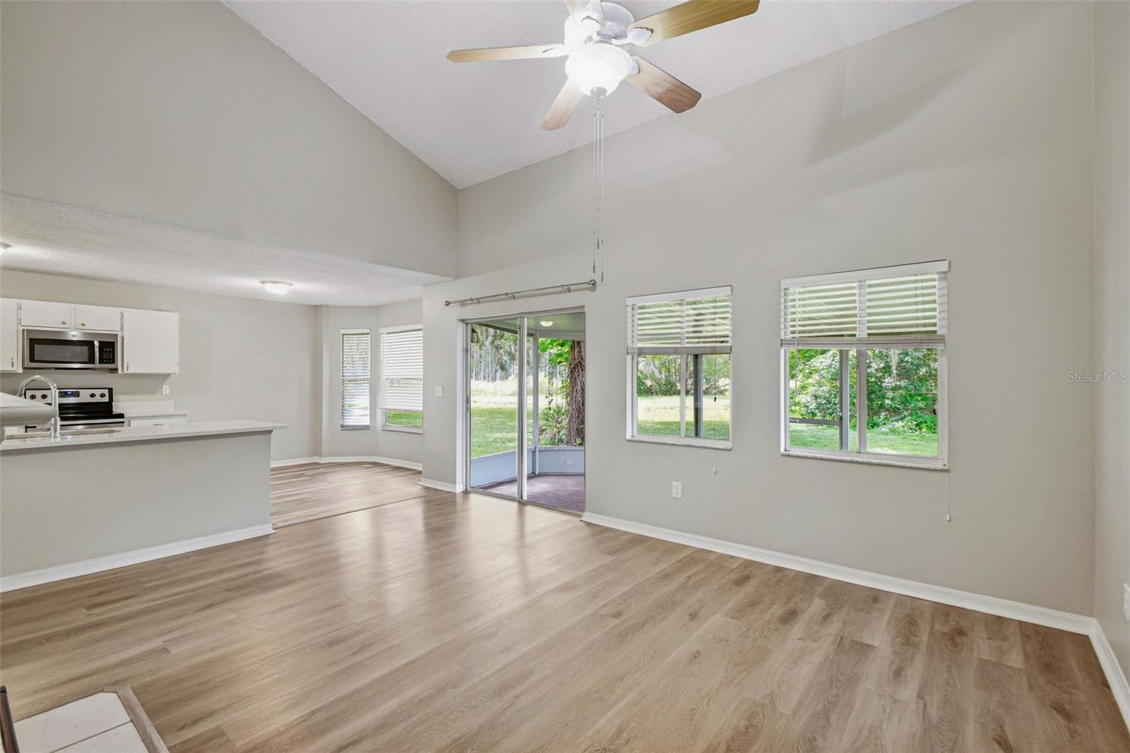 16102 WARDEN PL — photo 14