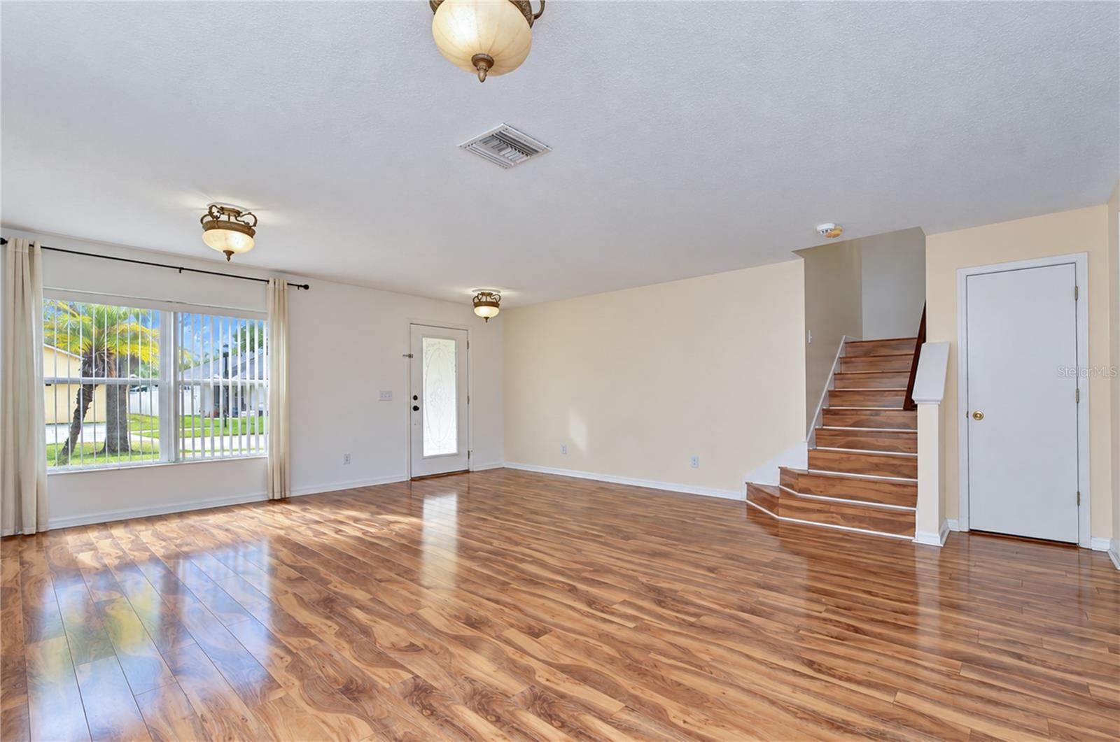 10924 SUBTLE TRAIL DR — photo 3