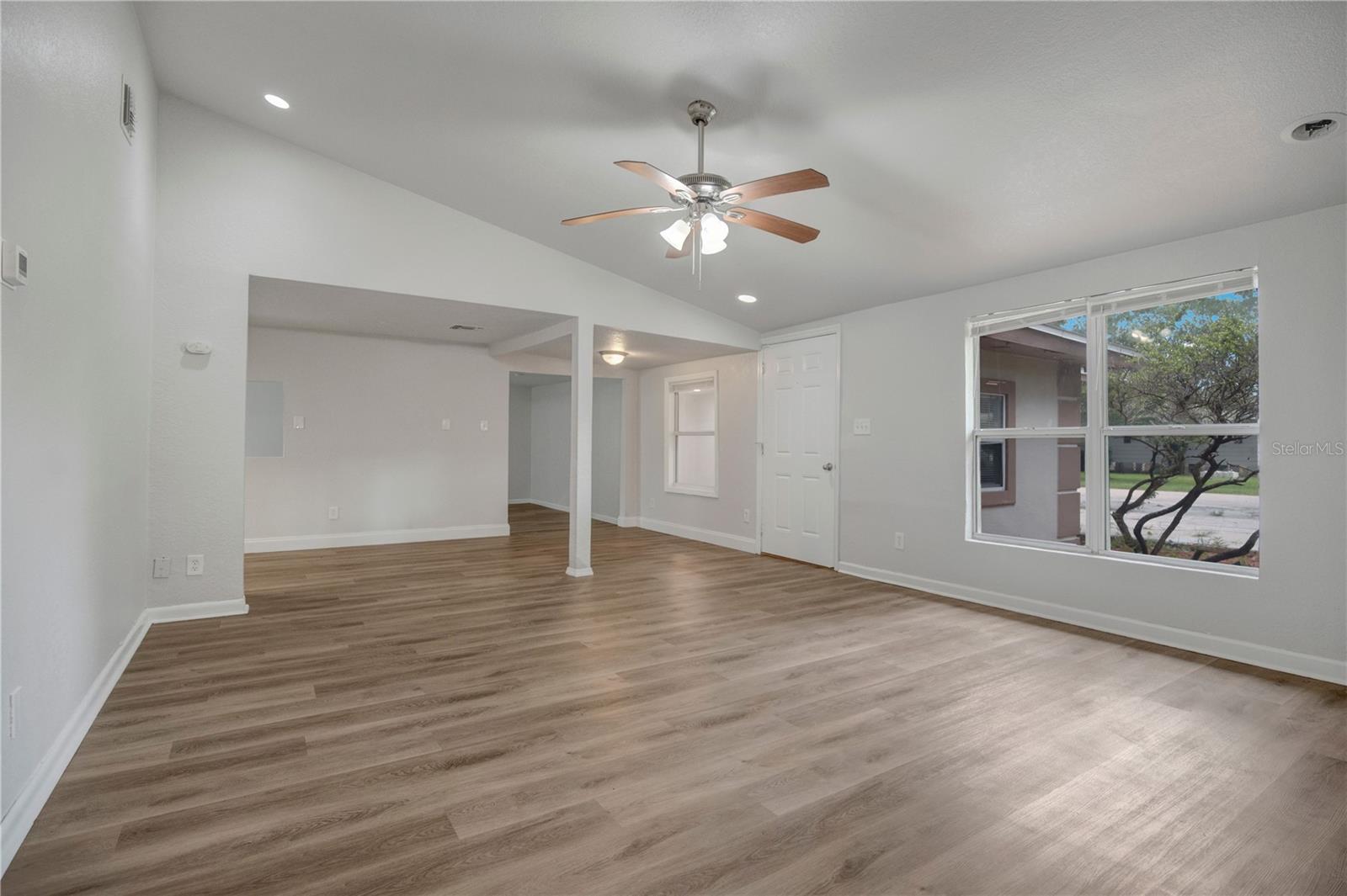 3724 WASHINGTON ST — photo 3