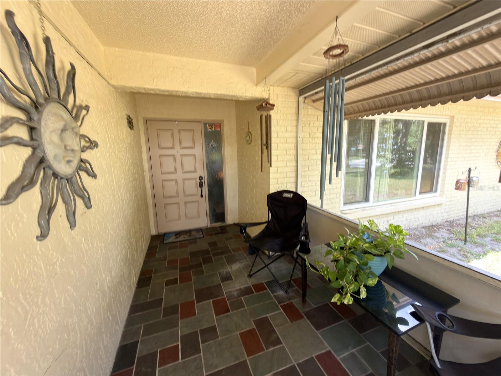 1382 GLENGARRY DR — photo 4