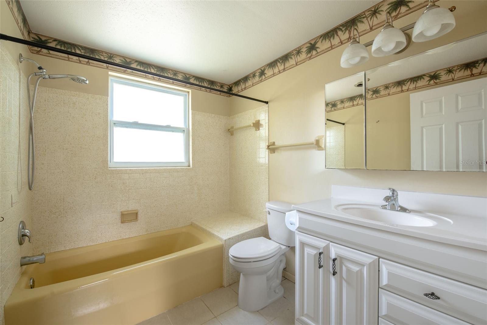 631 S BROADWAY — photo 22