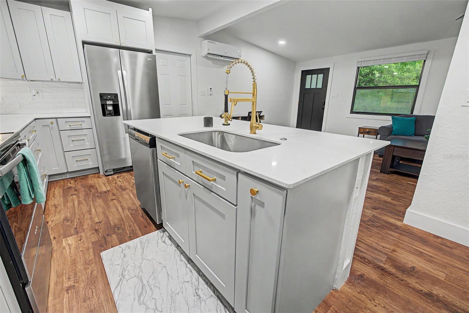 3000 KAREN AVE — photo 11