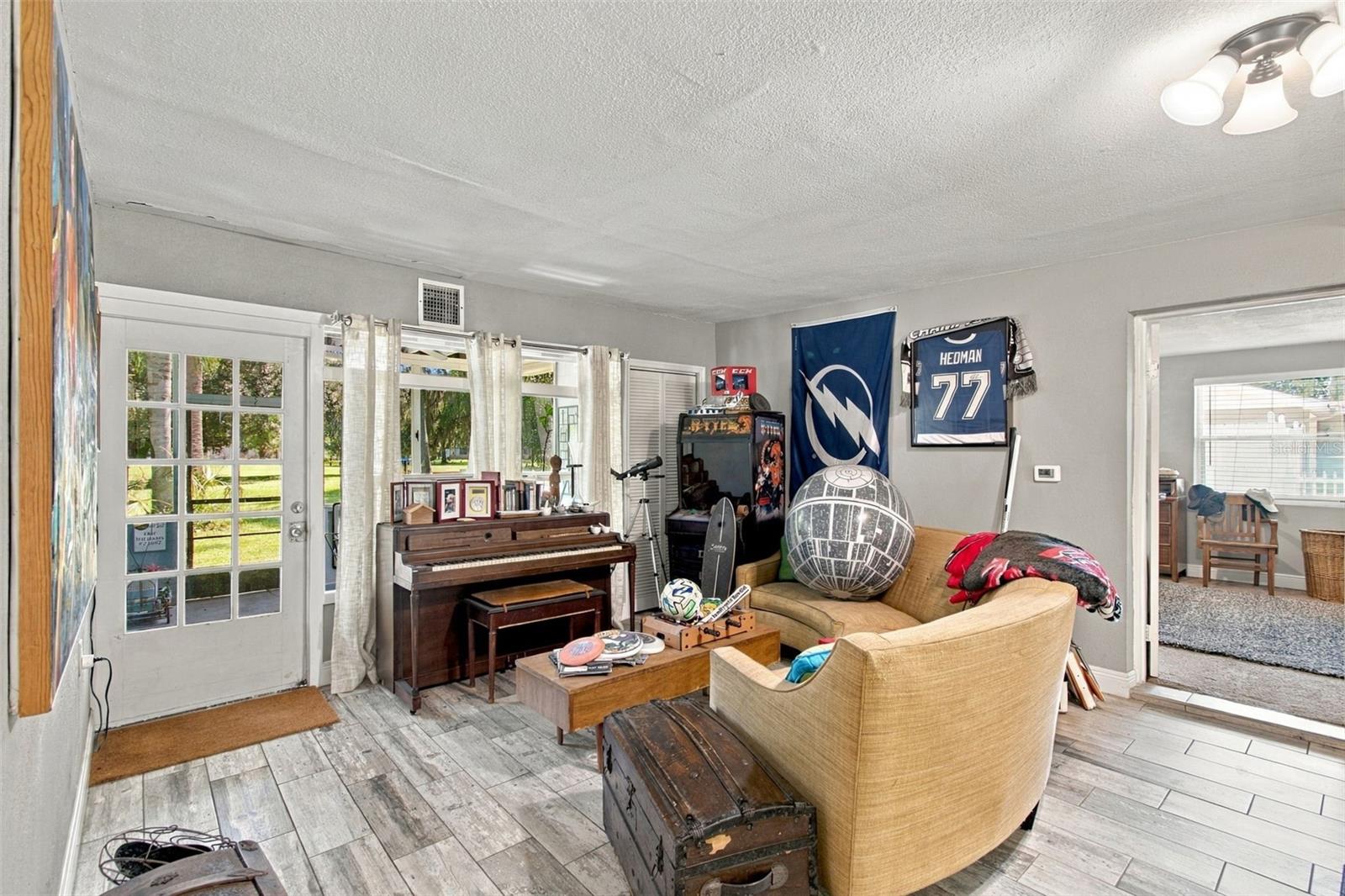 10803 N OREGON CIR — photo 4