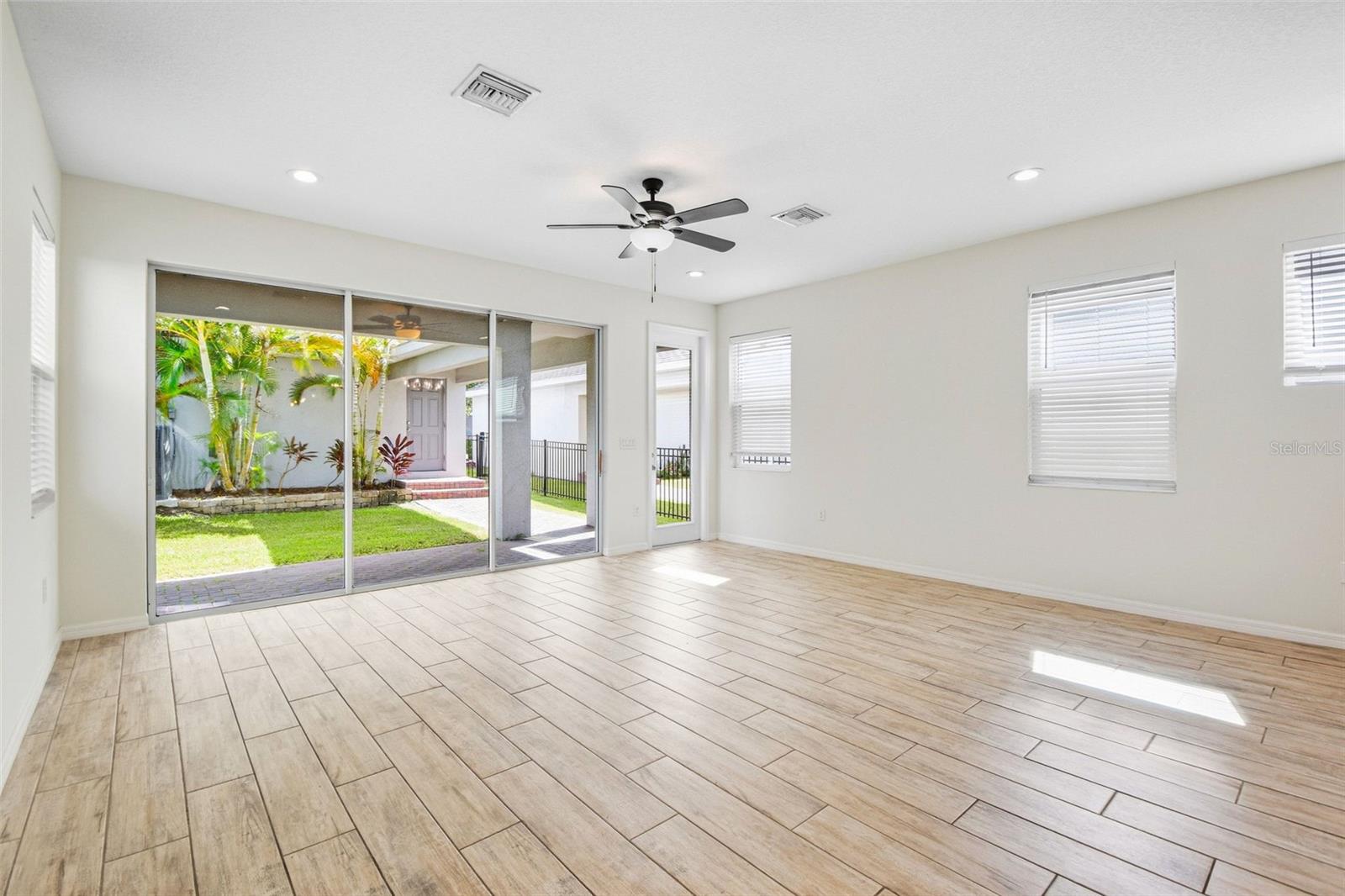 7115 BOWSPIRIT PL — photo 14