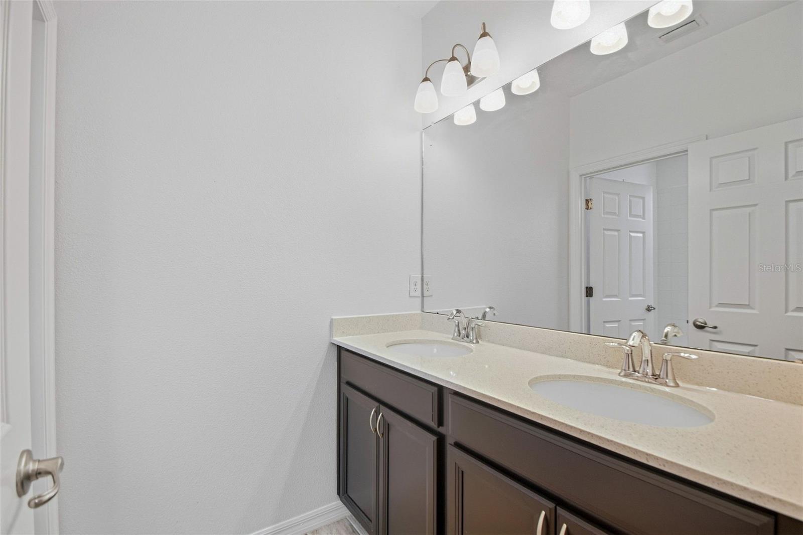 7115 BOWSPIRIT PL — photo 49