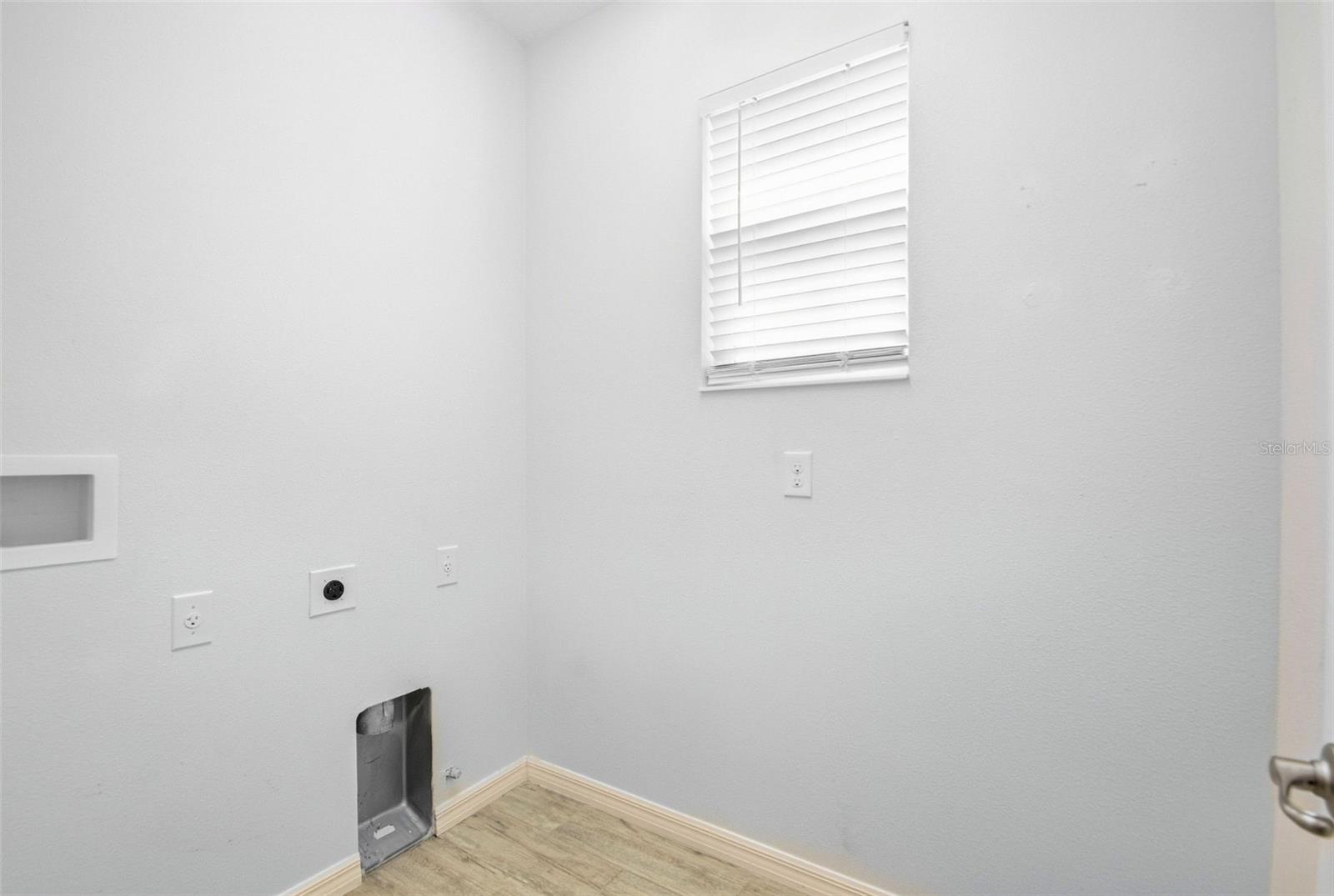7115 BOWSPIRIT PL — photo 53