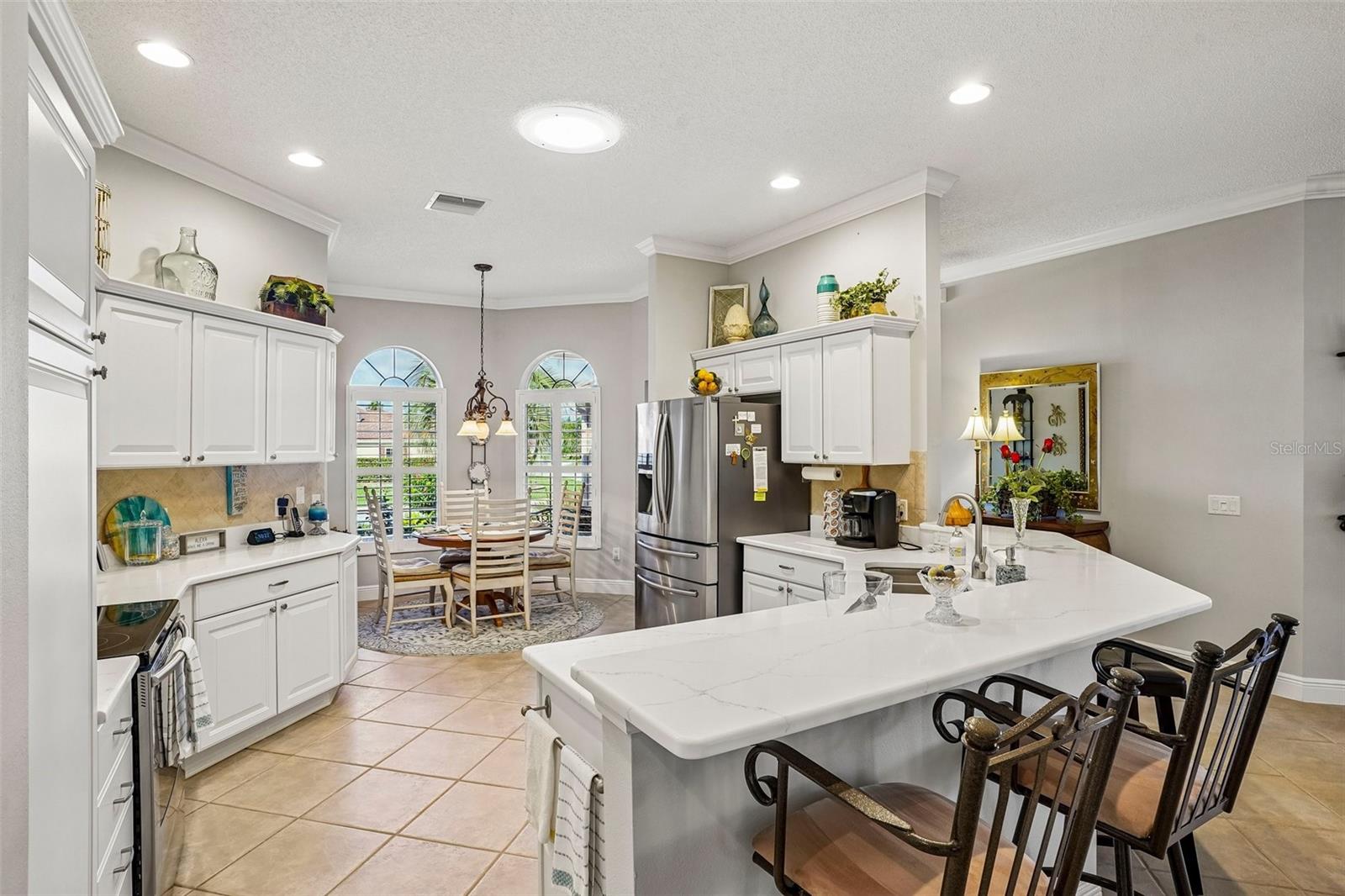 1664 DUFFY LOOP — photo 18