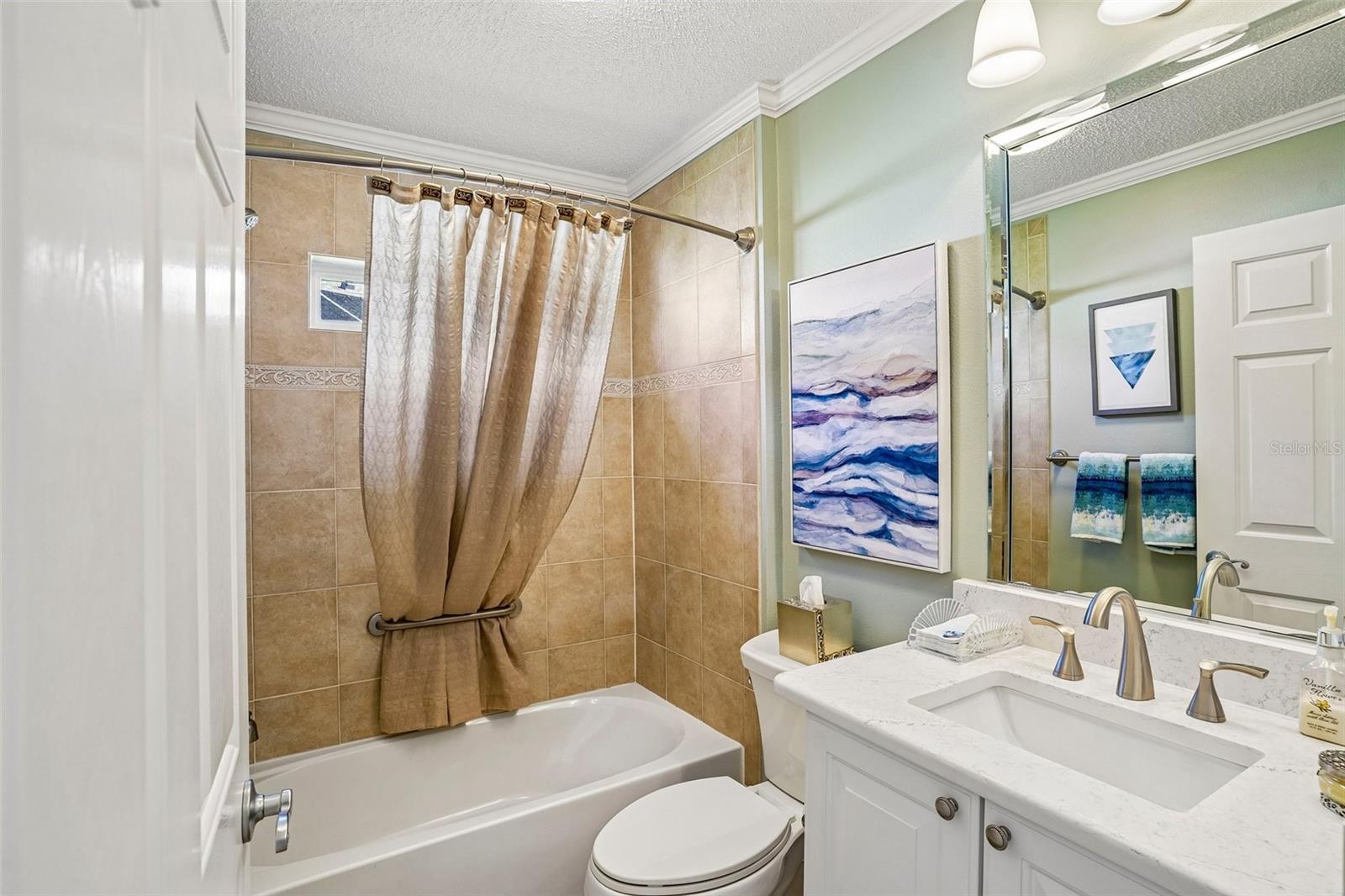 1664 DUFFY LOOP — photo 29