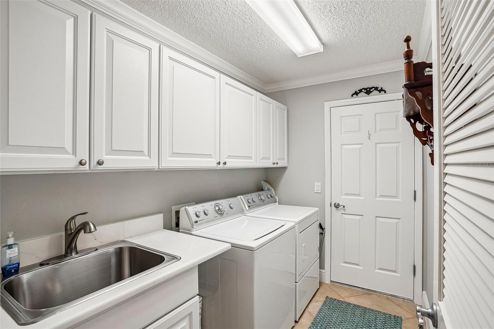1664 DUFFY LOOP — photo 33