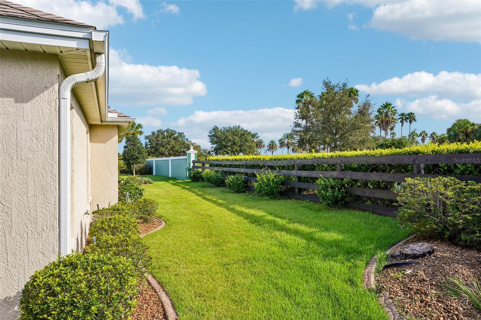 1664 DUFFY LOOP — photo 42
