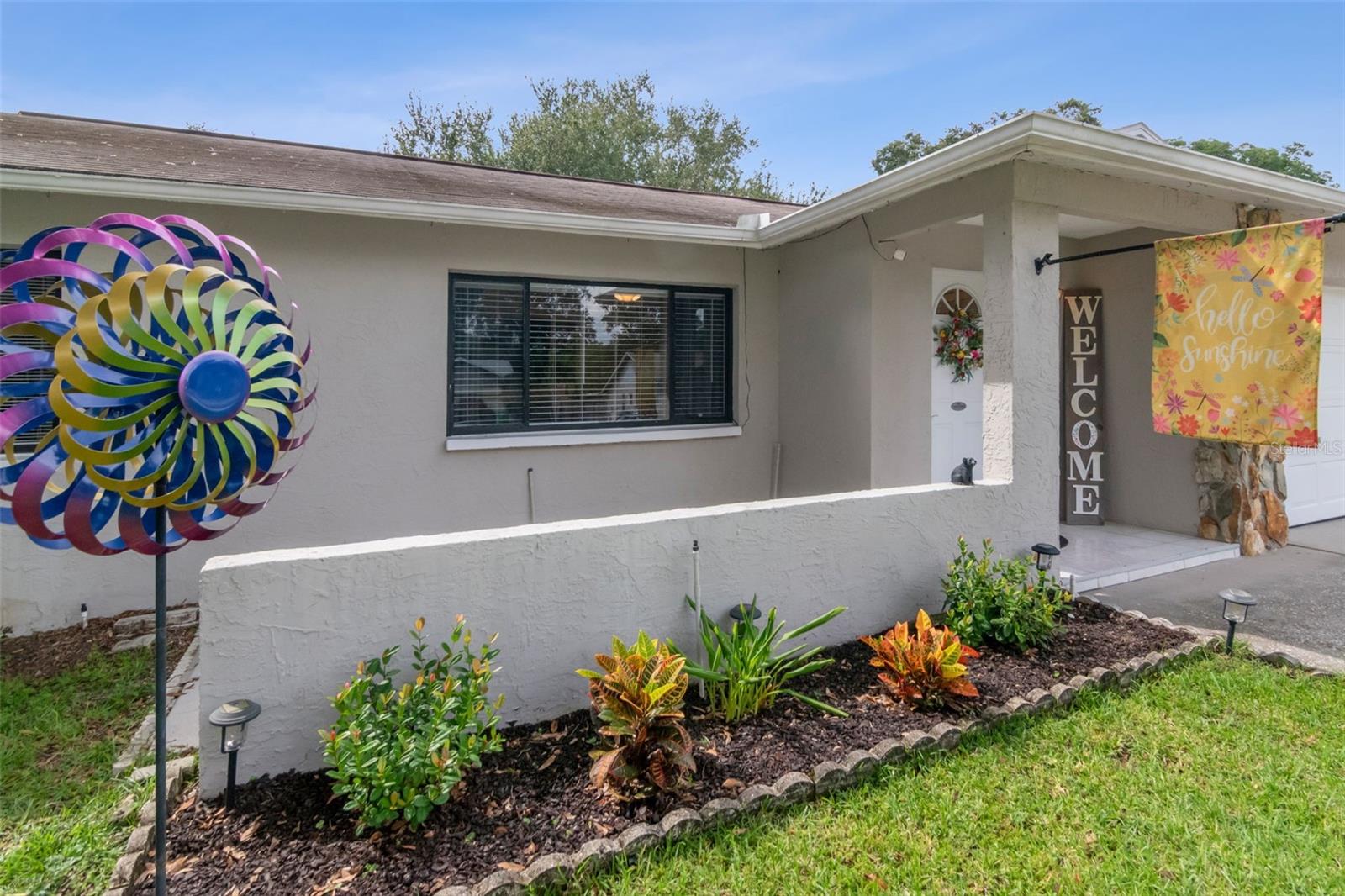 2158 BEVERLY LN — photo 4