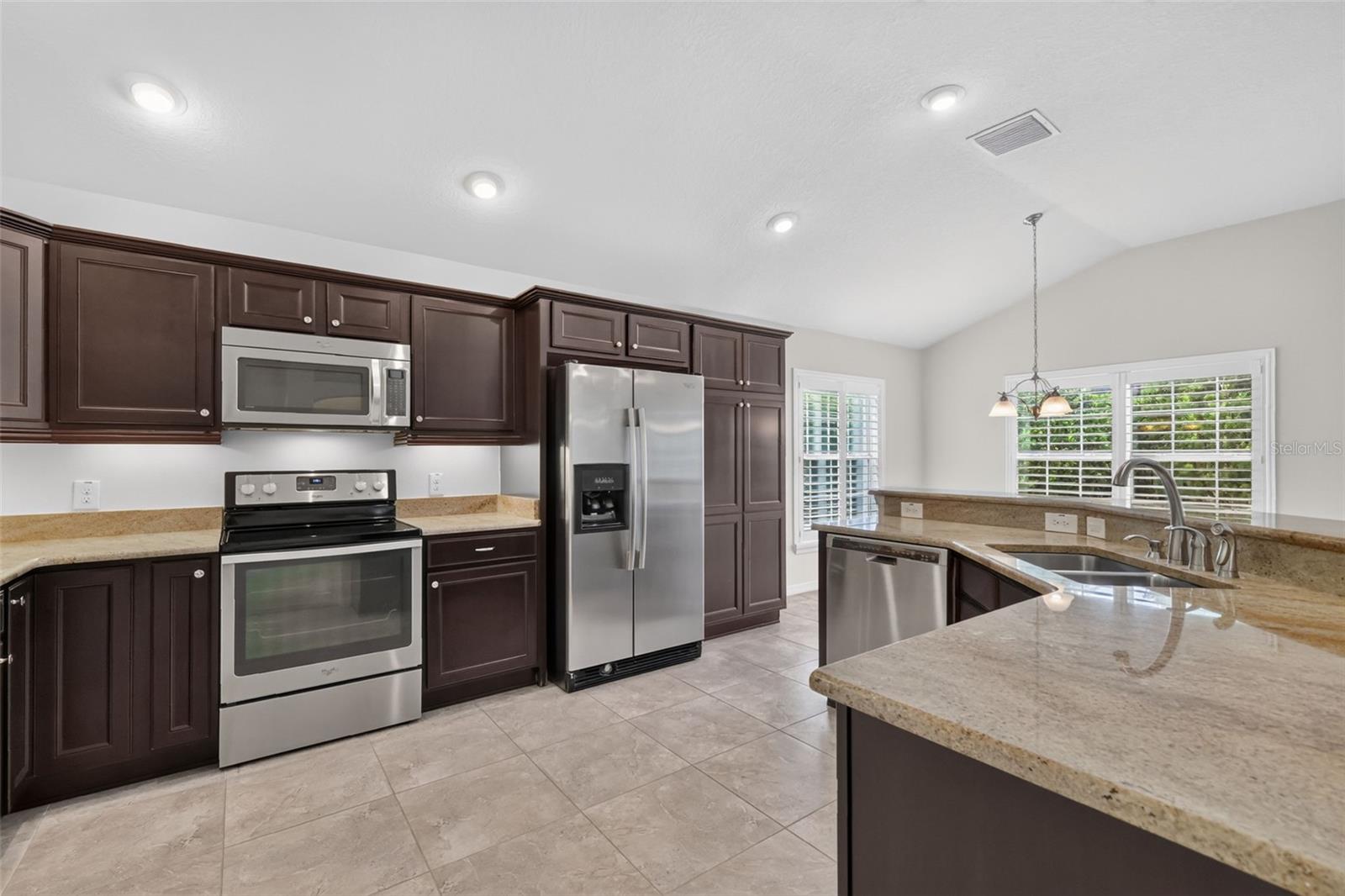 3376 MAYFLOWER LOOP — photo 4