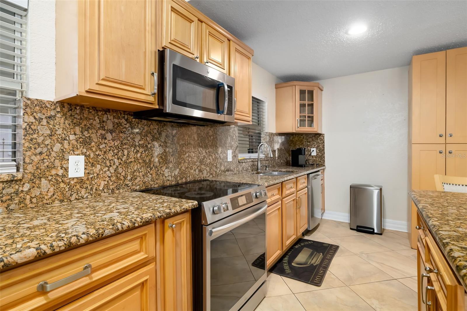 6012 FRANCIS DR — photo 16
