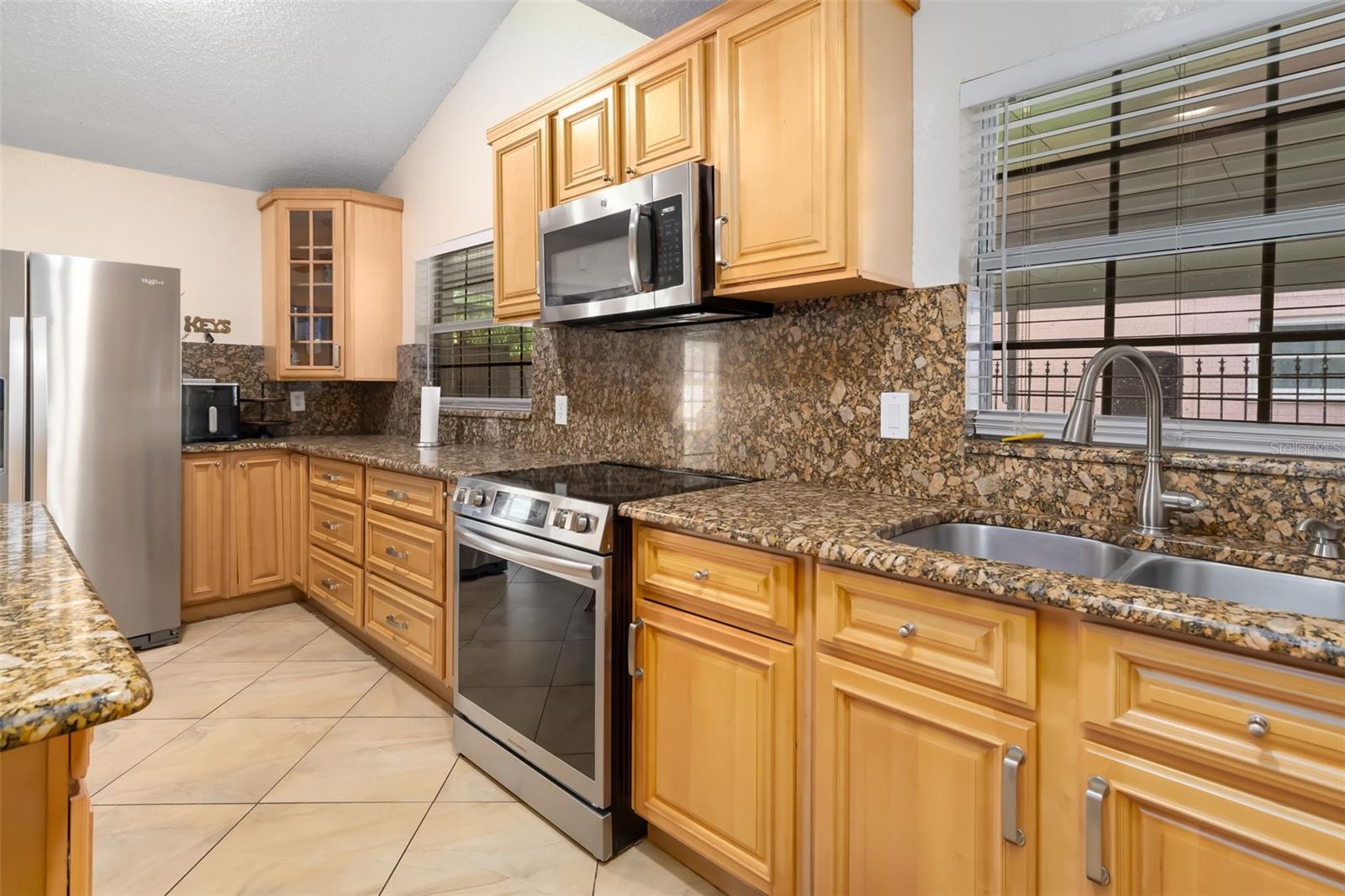 6012 FRANCIS DR — photo 17