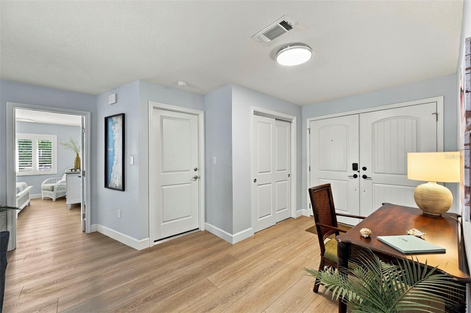6027 BEVERLY DR — photo 5