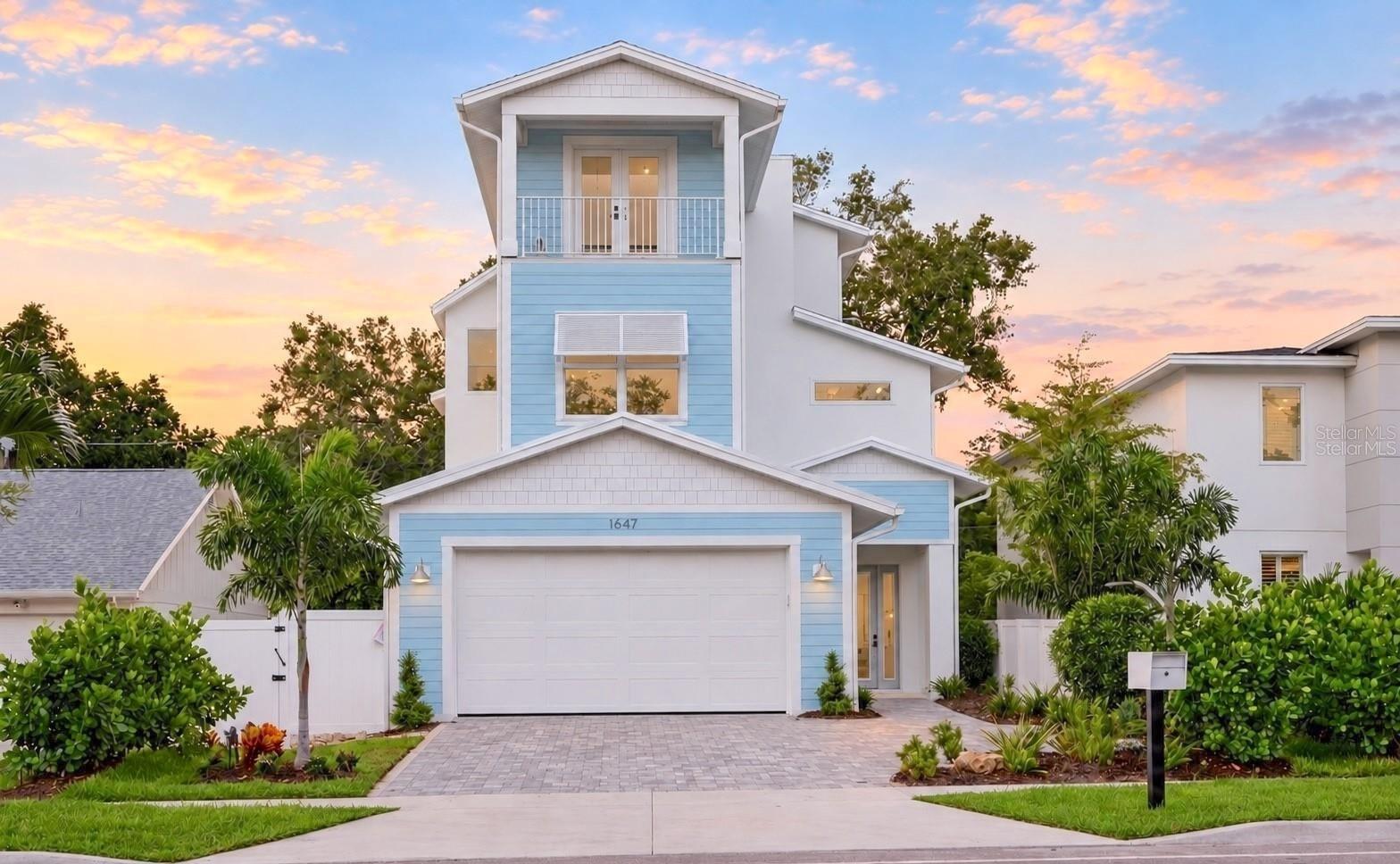 1647 SIESTA DR photo