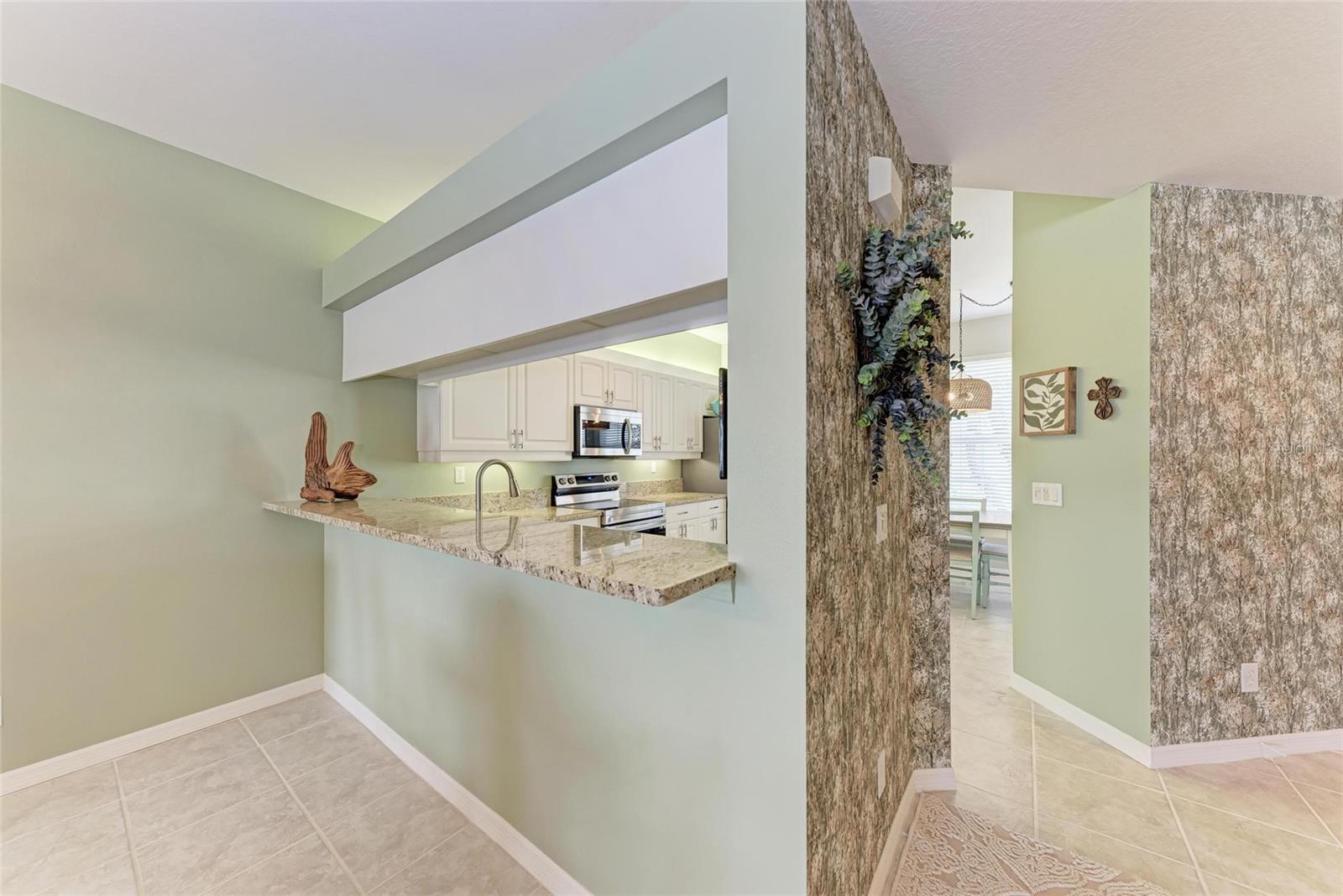 119 WOODBRIDGE DR #103 — photo 4