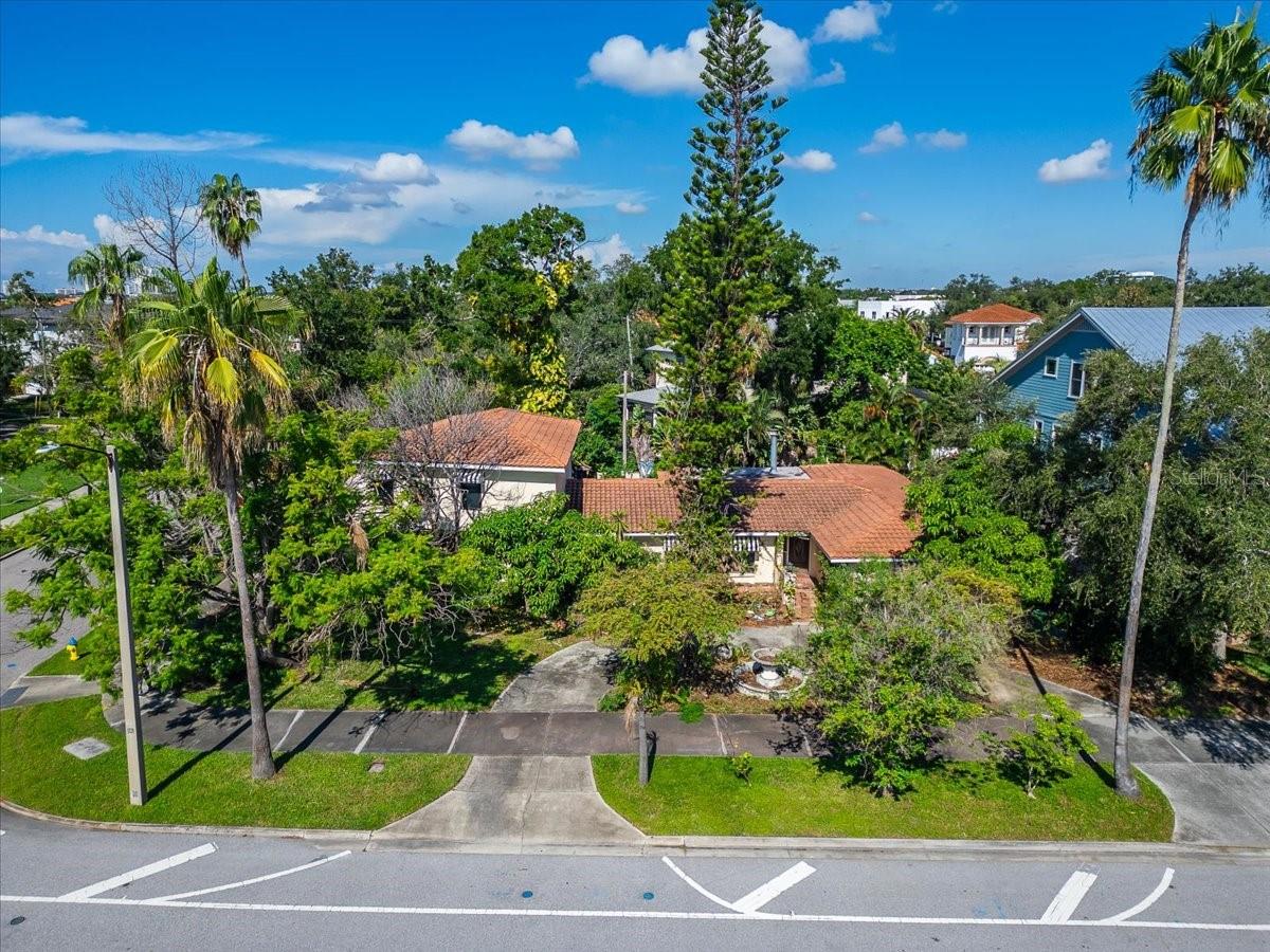 114 W DAVIS BLVD photo