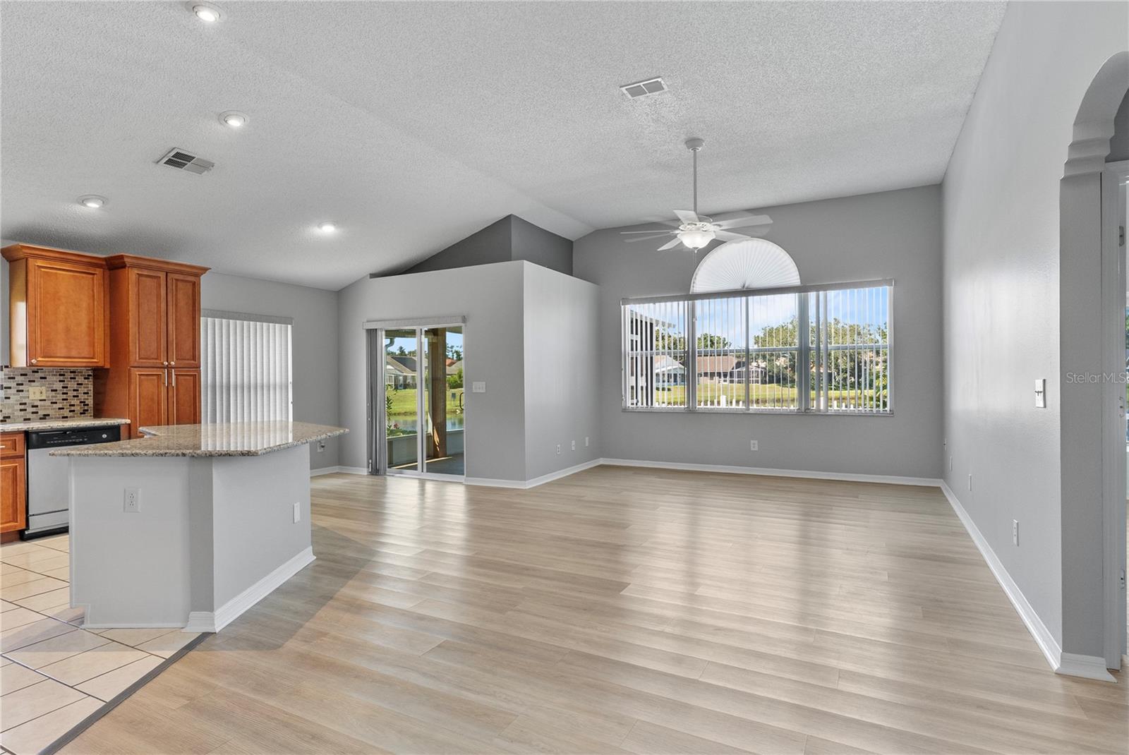 7713 MARBELLA CREEK AVE — photo 10
