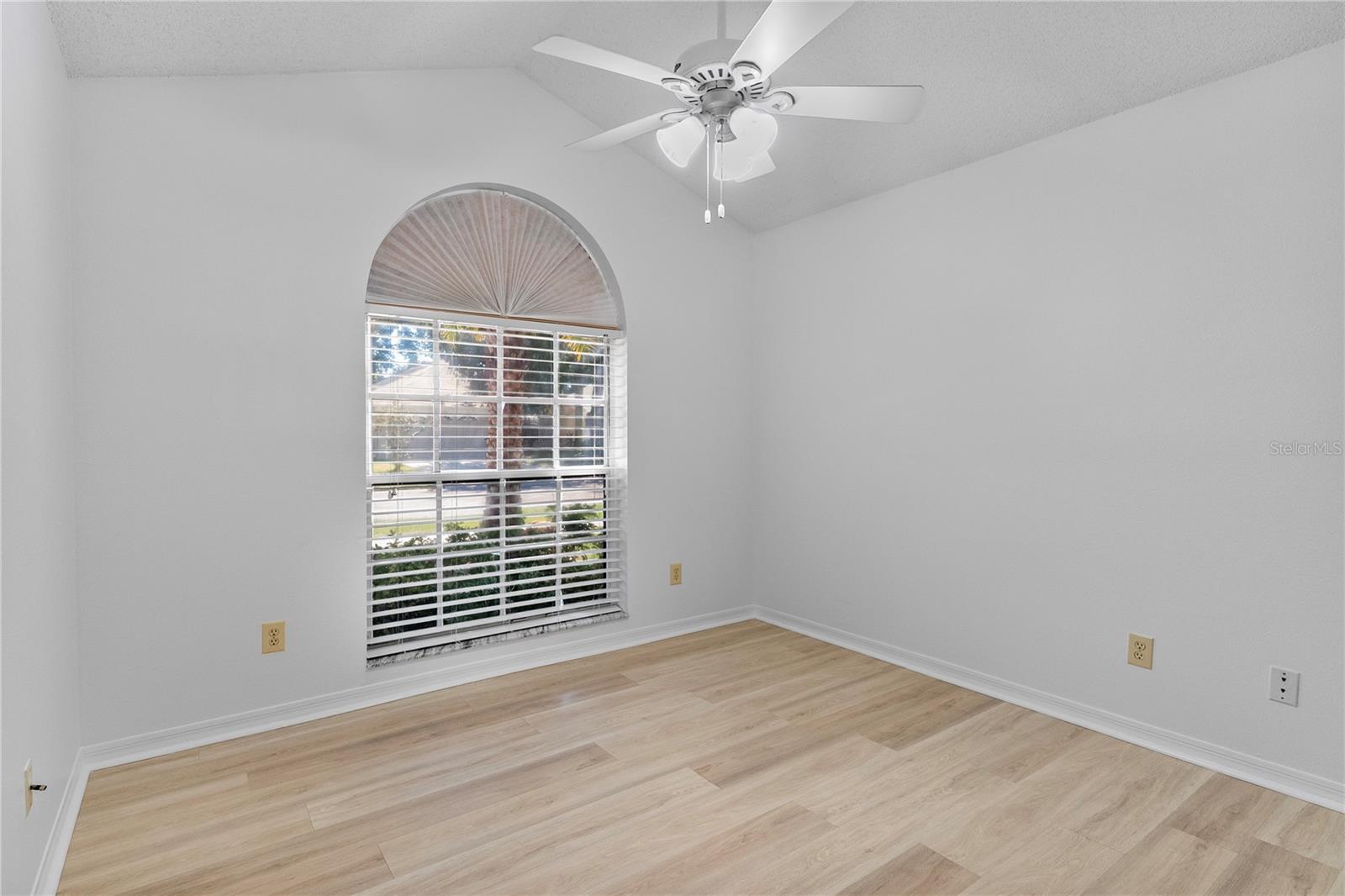 7713 MARBELLA CREEK AVE — photo 18