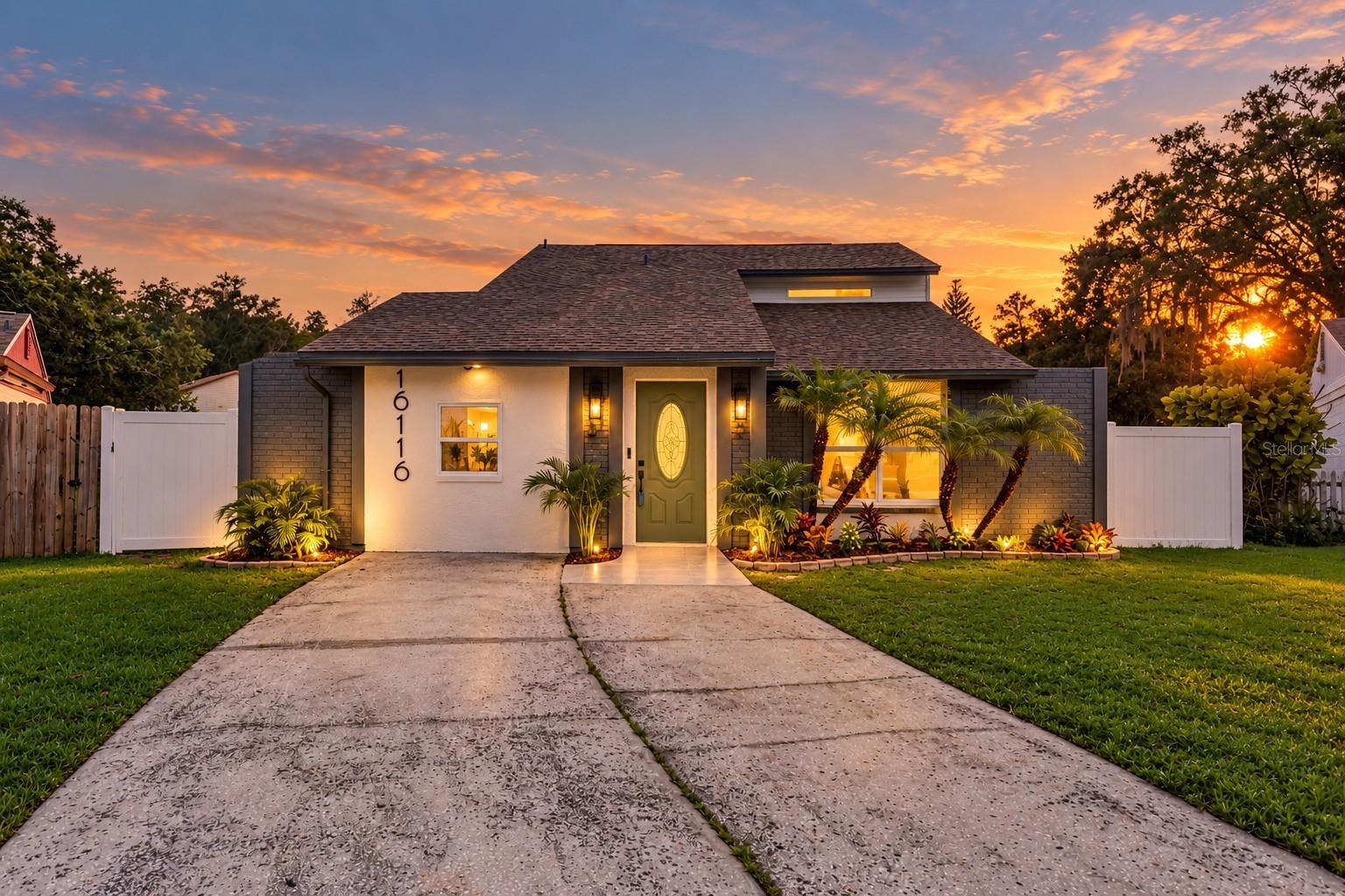 16116 SANDCREST WAY photo