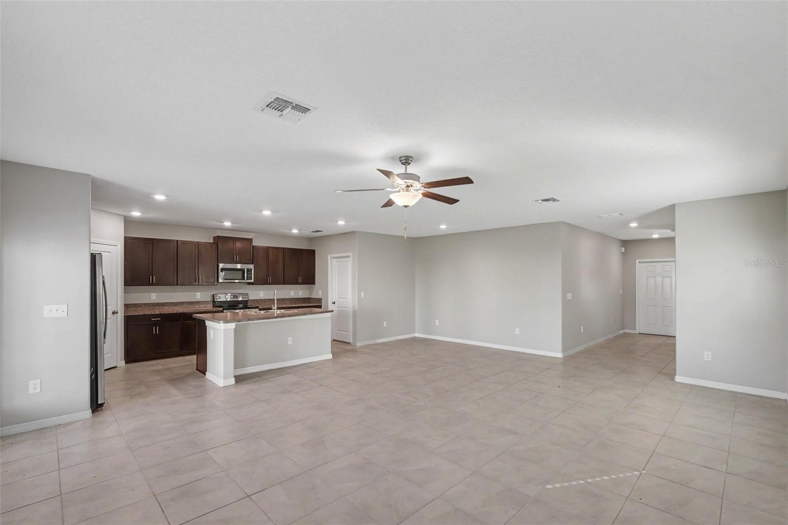15535 MILLER CREEK DR — photo 4