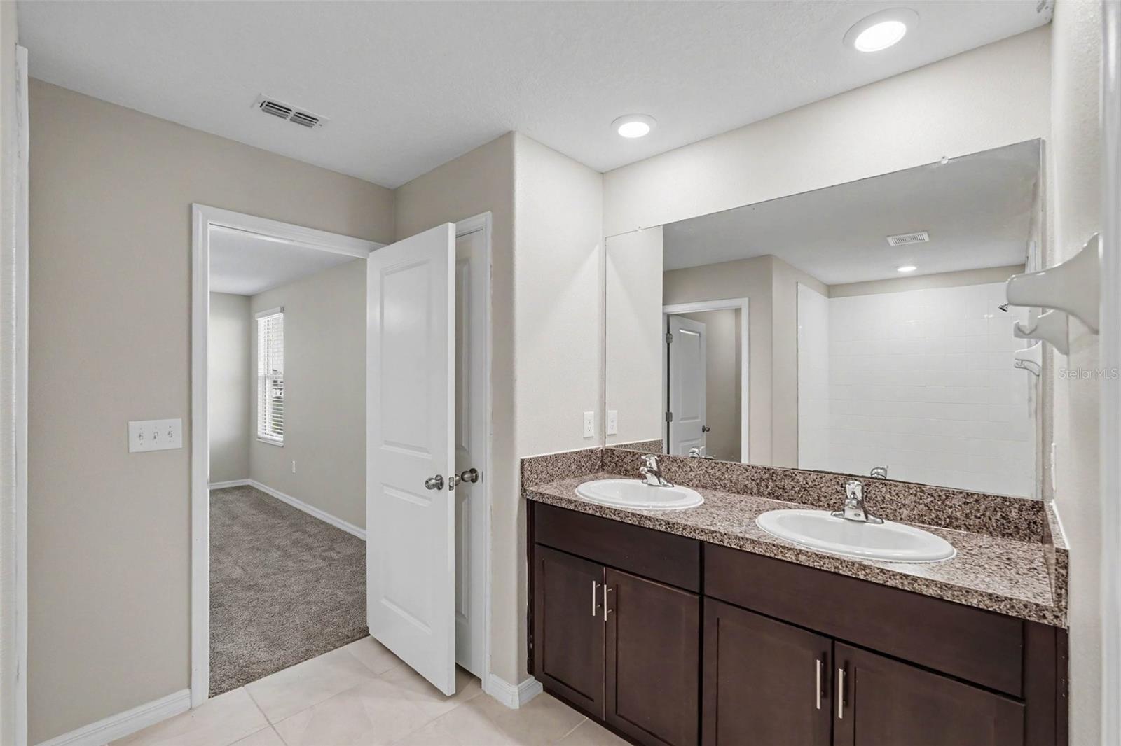 15535 MILLER CREEK DR — photo 10